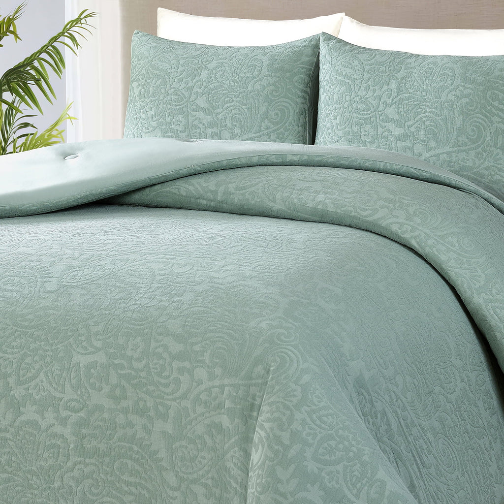 Heavyweight Warmth 3-Piece Sage Floral Comforter Set, Full/Queen - Luxurious Quilted Duvet Cover Set Detail
