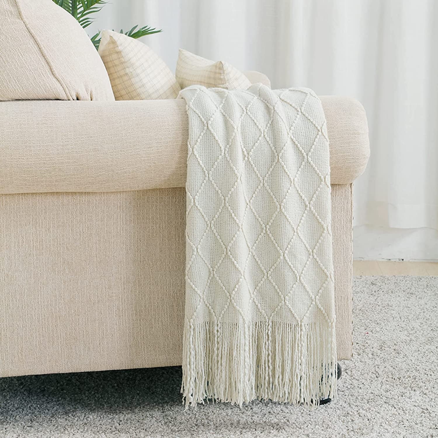 Reversible Sherpa Rhombus Beige Throw Blanket, Soft and Lightweight, 50"x 60" - Super Soft Reversible Sherpa Flannel Blanket Detail