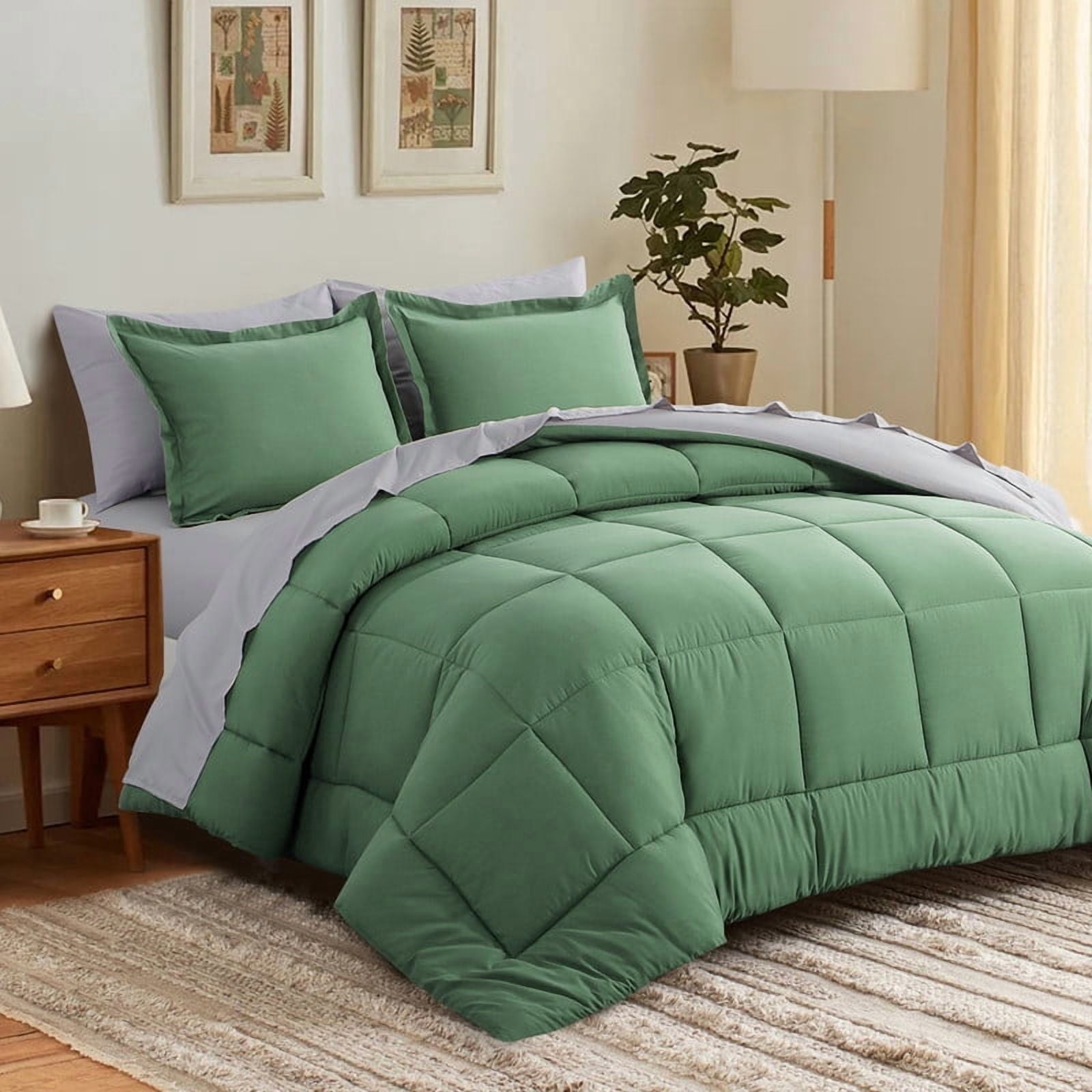 Hypoallergenic Cloud Grass Green/Grey Queen Size Comforter Set,3-Pieces Reversible Comforter Set Soft and Lightweight,All Season Down Alte... - All-Season Down Alternative Comforter Insert Detail