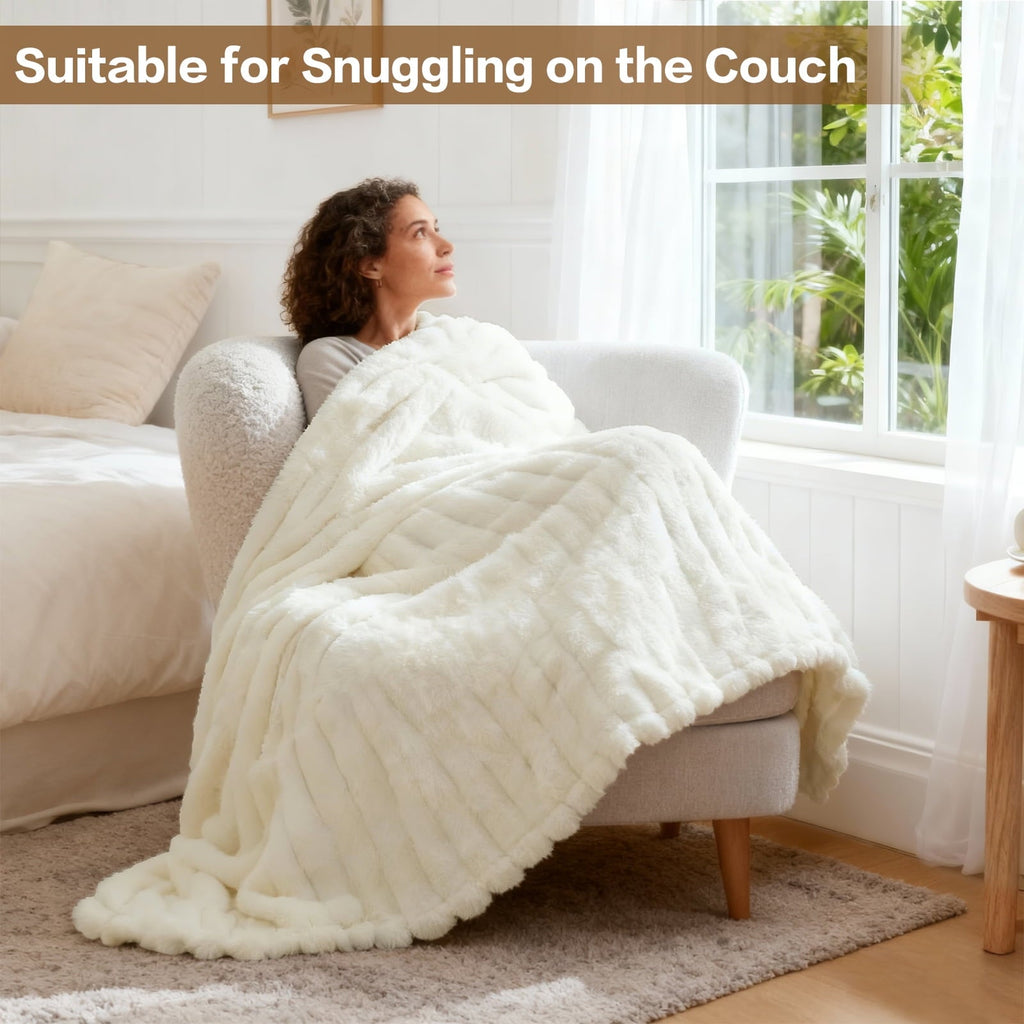 Cozy Fleece White Fleece Throw Blanket for Couch, Super Soft Cozy Blankets and Throws, Decorative Fleece Blankets for Women Men G... - Cozy Fleece Throw Blanket for Couch & Bed Detail