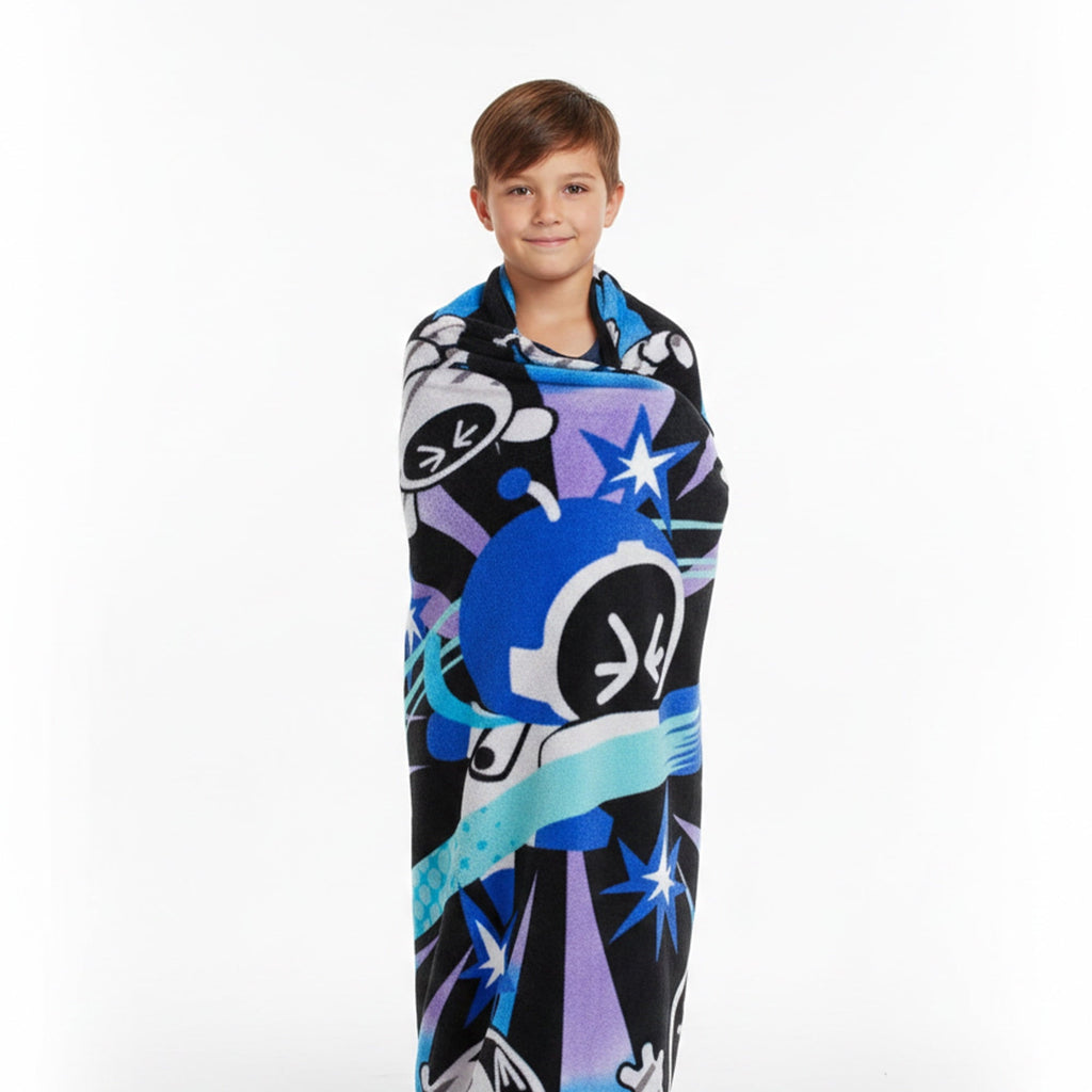 Super Soft Flannel Silk Touch Throw Blanket for Kids, 46x60 inches - Super Soft Reversible Sherpa Flannel Blanket Detail