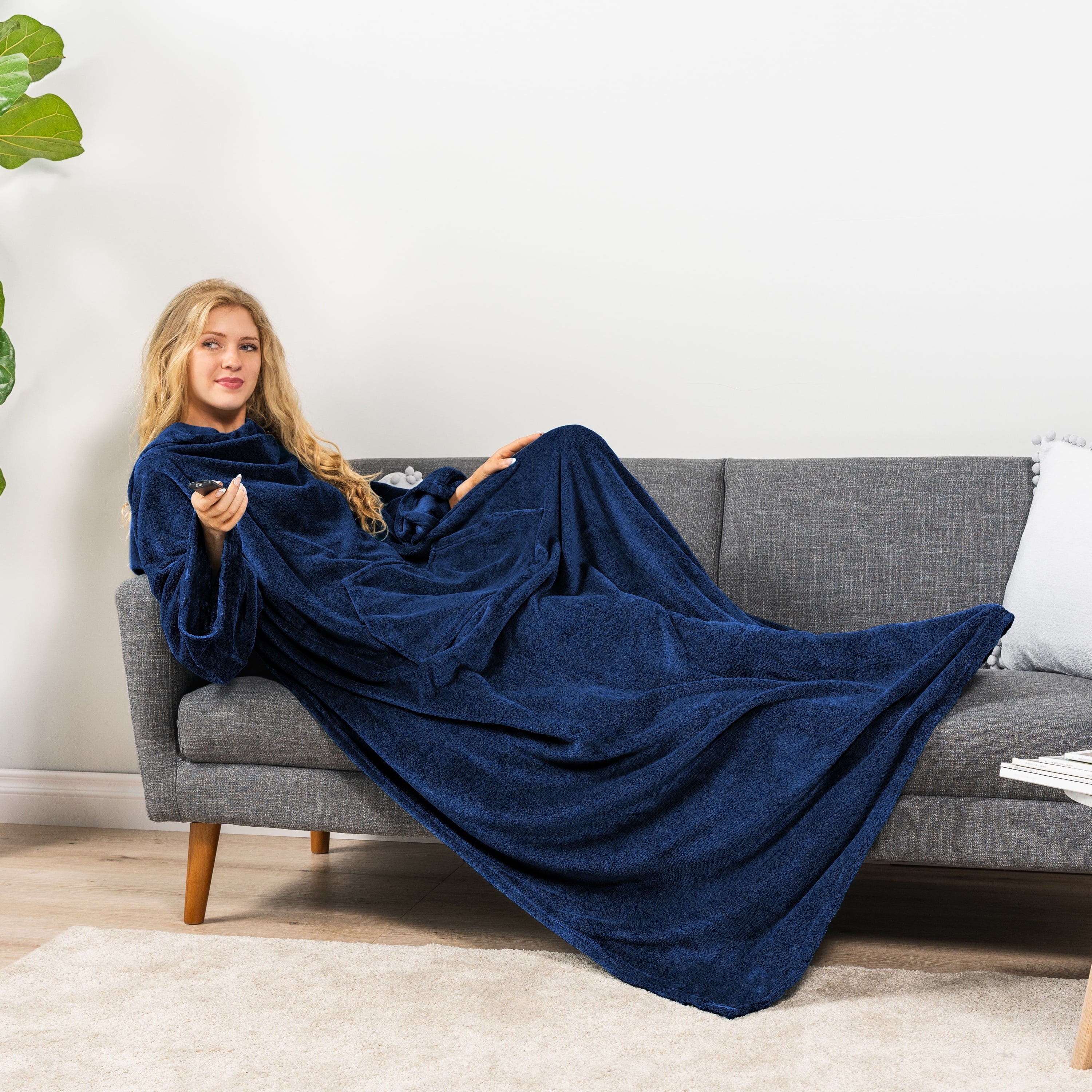Decorative Knitted Navy Blue Fleece Wearable Blanket with Sleeves for Adults Women Men, Soft Warm Full Body Wrap Throw, Sweatshirt Pocke... - Super Soft Reversible Sherpa Flannel Blanket Detail