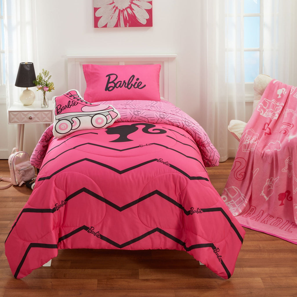 Fluffy Down Alternative Kids 2 Piece Pink Black Chevron Reversible Comforter and Pillowcase set, Twin/full - All-Season Down Alternative Comforter Insert Detail