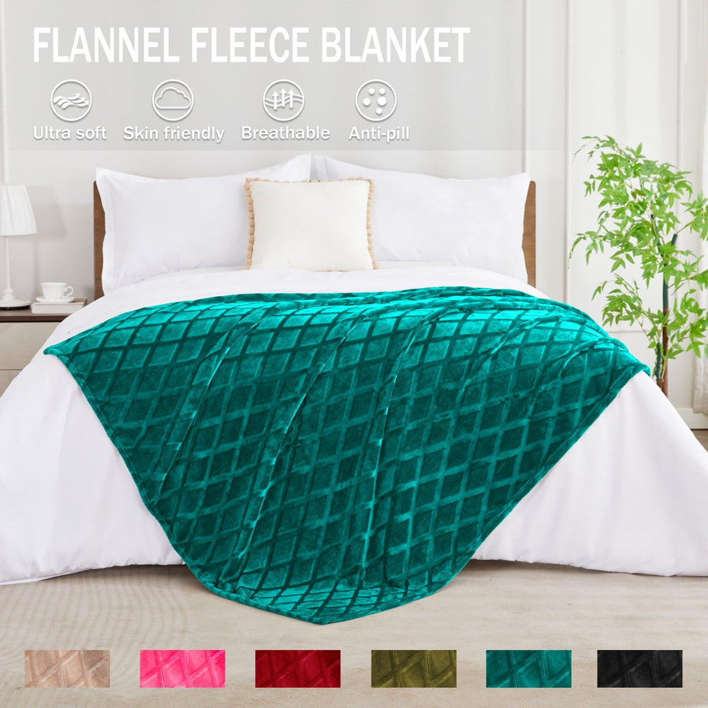 Decorative Knitted Large Soft Throw Blanket for Couch, 50x70 Inches Diamond Geometry Pattern Velvet Fleece Blanket, Cozy, Warm and Light... - Super Soft Reversible Sherpa Flannel Blanket Detail