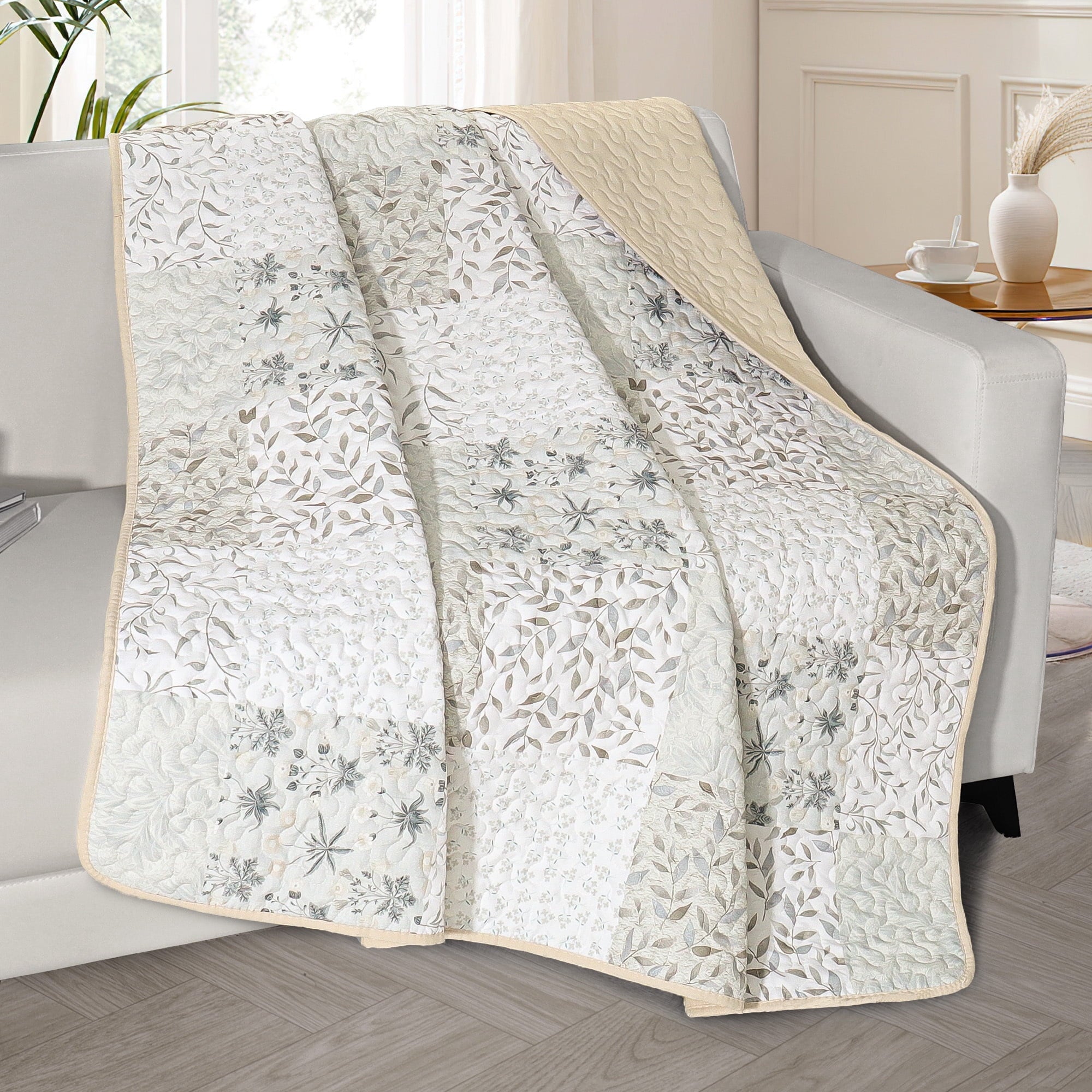 Cozy Fleece Microfiber Boho Patchwork Pattern Quilted Throw Blanket for Bed/Couch/Sofa, Soft and Lightweight (50"x 60", Grey) - Super Soft Reversible Sherpa Flannel Blanket Detail