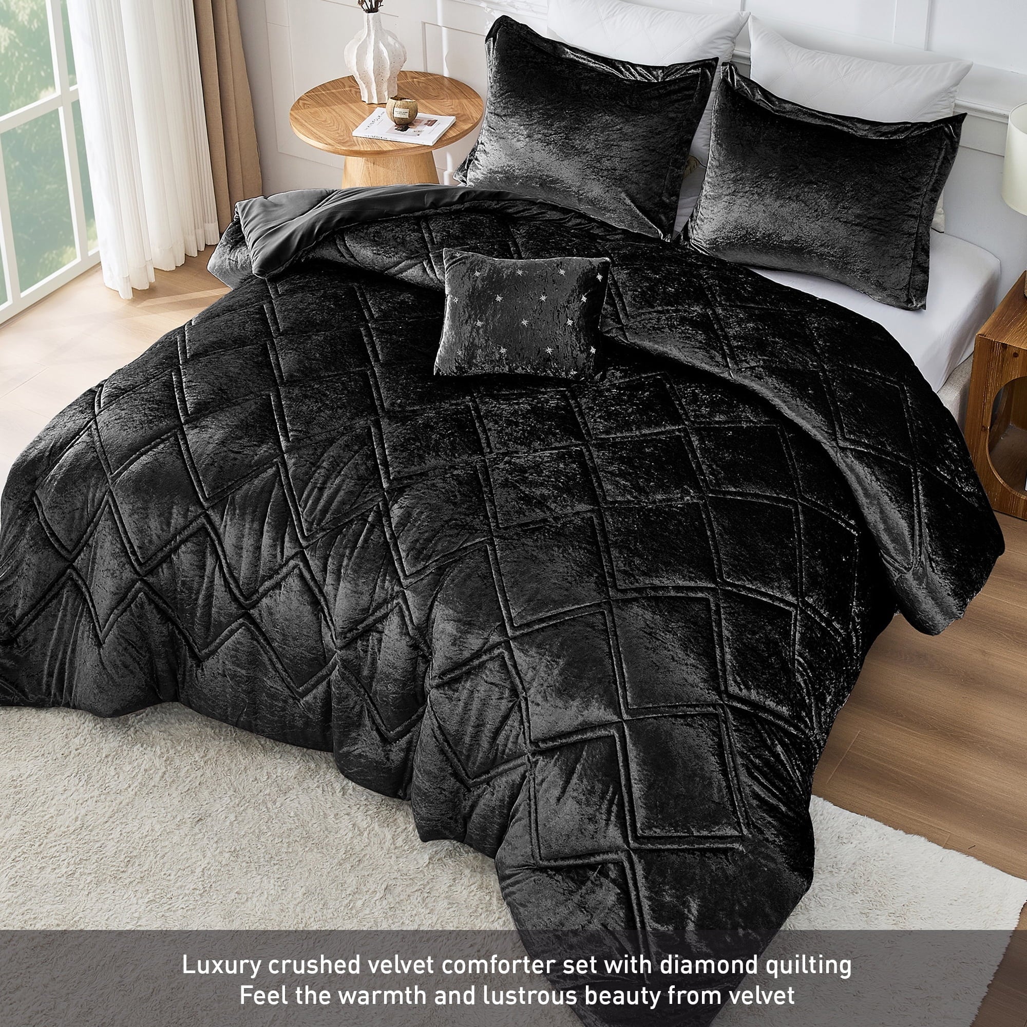 Luxurious Quilted King/Cal King Size Comforter Sets, Velvet Bedding Comforter Set for All Seasons, Black Bedding Set with Decor Pillow - Hypoallergenic Ultra-Fluffy Quilt for Winter Detail
