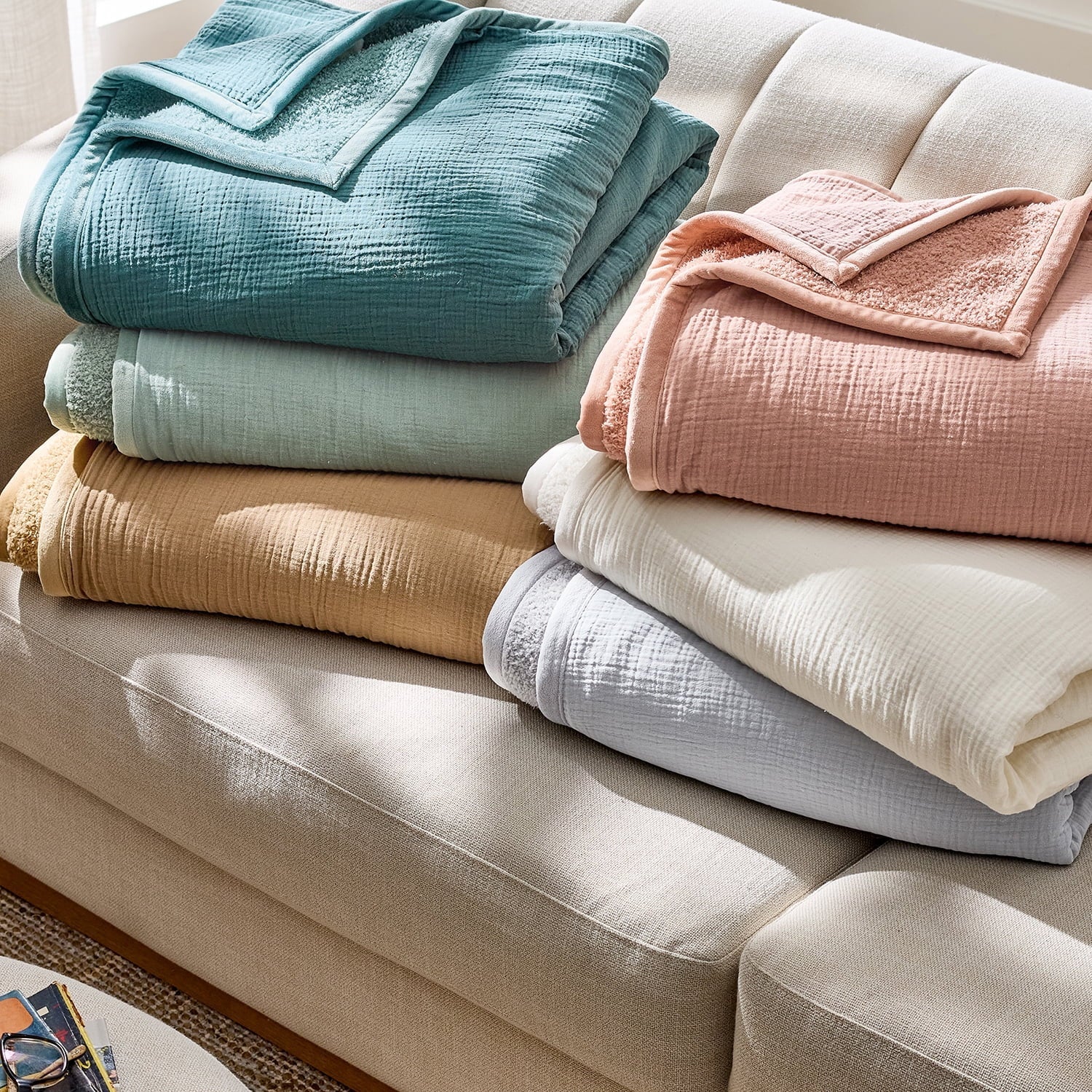 Reversible Sherpa Gauze Reverse to Cozy Knit Super Soft Throw Blanket, Oversized, Antique Blush - Lightweight Plush Warm Blanket for All Seasons Detail