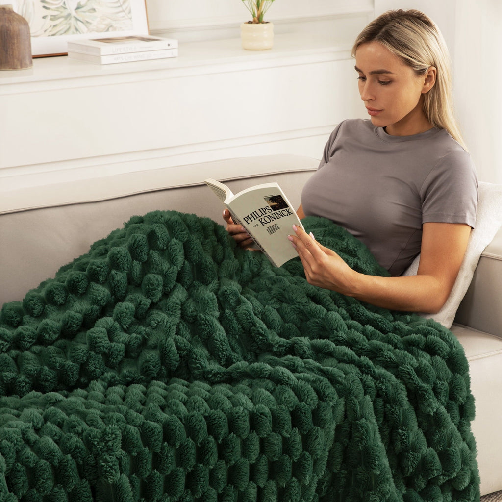 Cozy Fleece 50"x60" Throw Blanket for Couch with Expanded 3D-Jacquard Pattern, Fuzzy Soft Cozy Exquisite Blankets or All Season, ... - Cozy Fleece Throw Blanket for Couch & Bed Detail