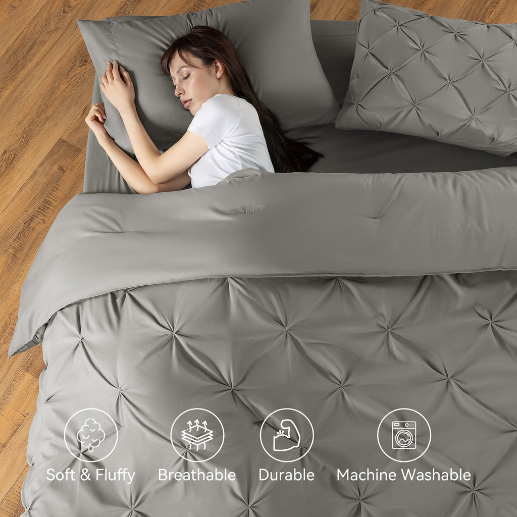 Luxurious Quilted Queen Comforter Set, 7 Pieces Bedding Sets for All Season, Bed in a Bag with Pleated Comforter - Flat Sheet & Fitted ... - Cloud-Like Soft Lightweight Bed Comforter Detail