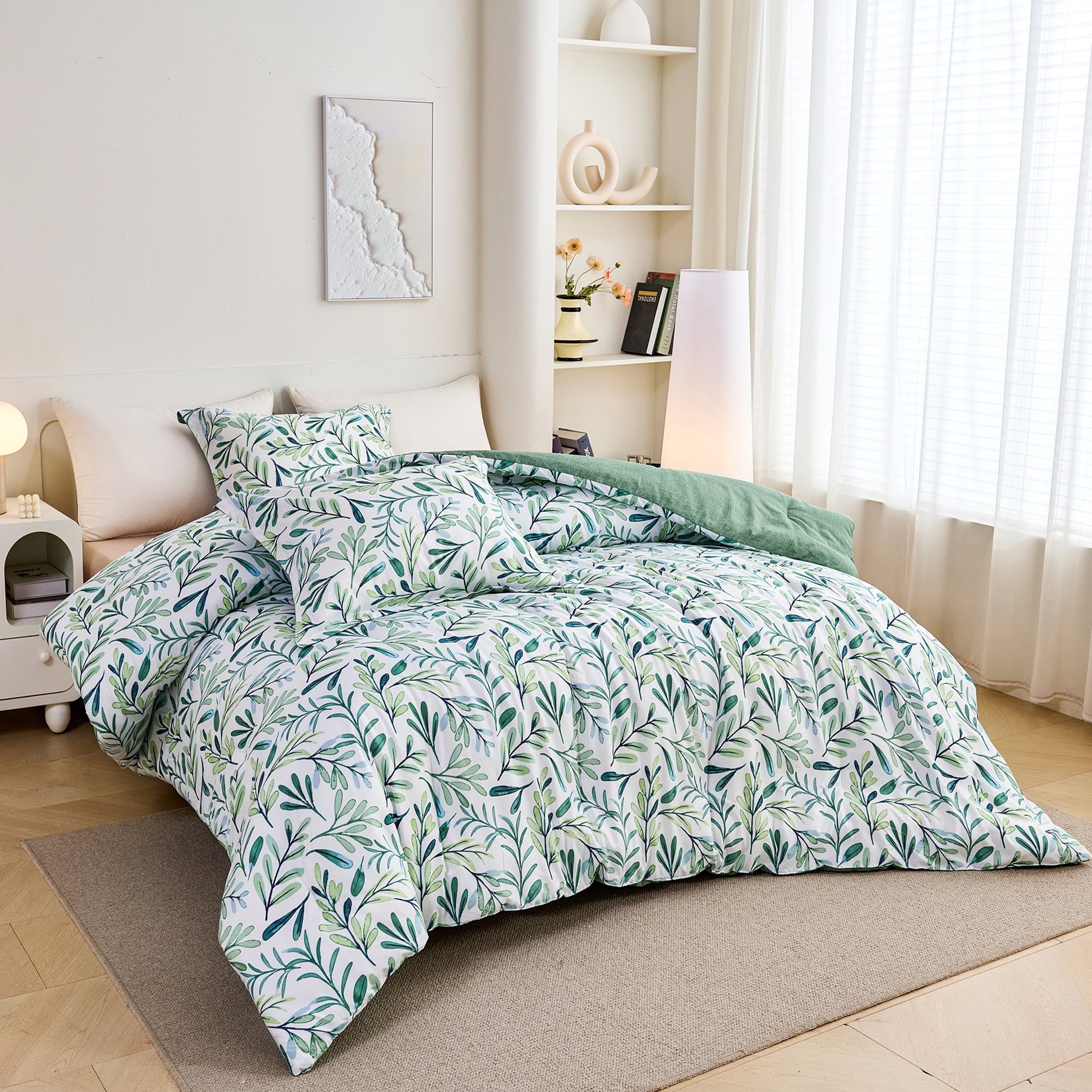 All-Season 3-Piece Floral Comforter Set King Size, Green and White Botanical, Soft Microfiber All-Season Bedding for Adults & Teens - Hypoallergenic Ultra-Fluffy Quilt for Winter Detail