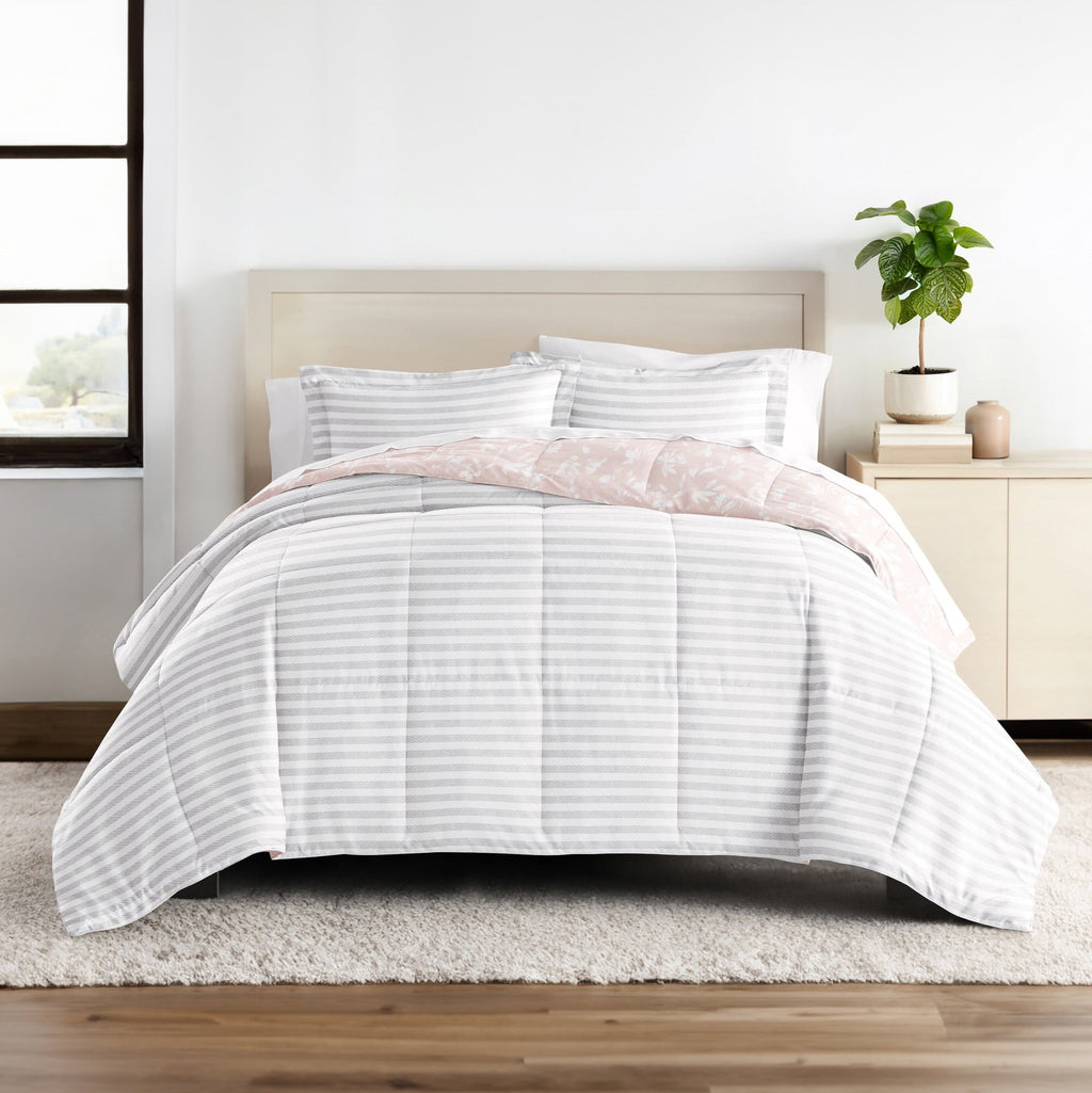 All-Season All Season Ultra Soft Comforter Set Lightweight Bedding in Pressed Flowers for Full/Queen Size - Hypoallergenic Ultra-Fluffy Quilt for Winter Detail