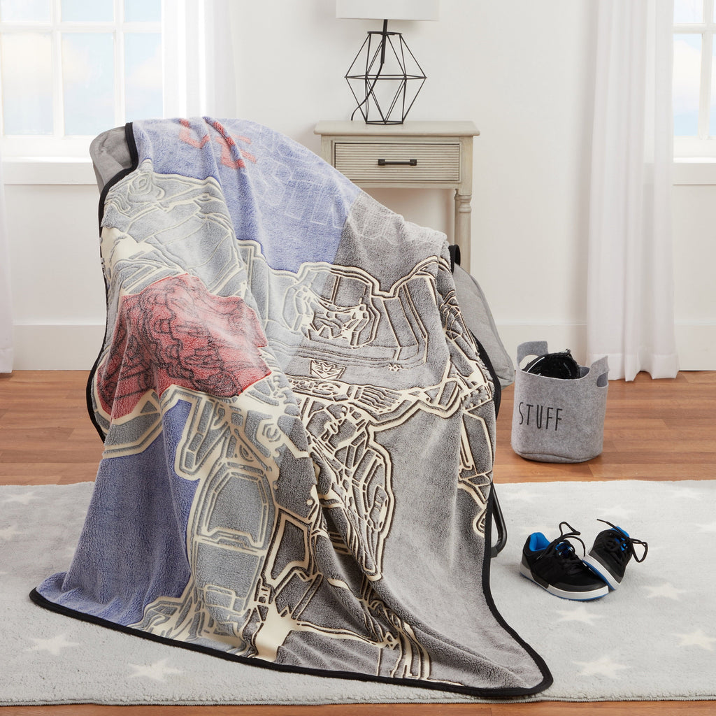 Lightweight Warm Kids Fleece Throw Blanket, 46x60, Glows-In-The-Dark - Super Soft Reversible Sherpa Flannel Blanket Detail