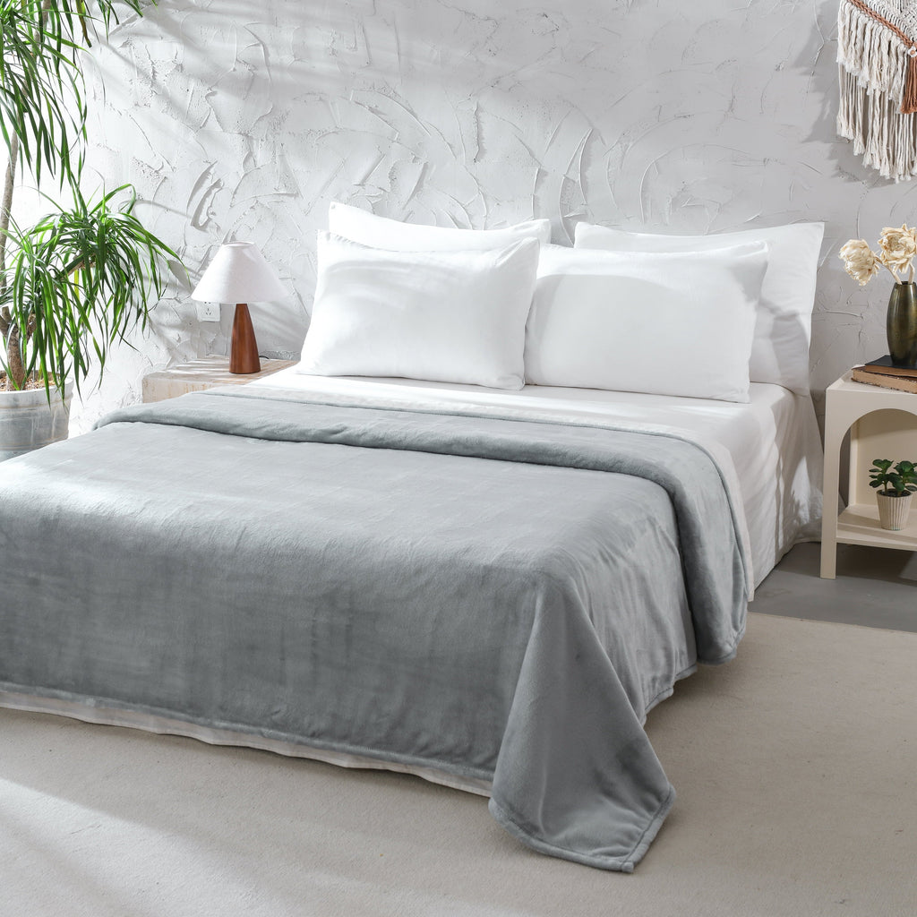 Cozy Fleece Super Soft Plush Blanket, Gray, Twin, Adult/Teen - Super Soft Reversible Sherpa Flannel Blanket Detail