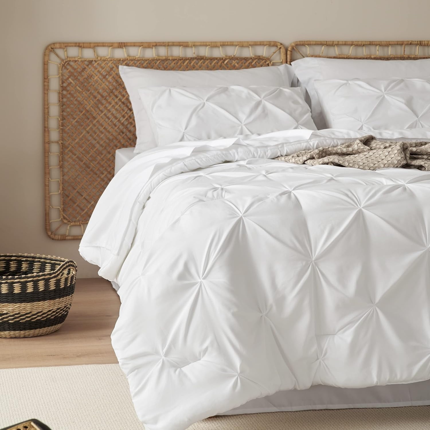 Heavyweight Warmth White Queen Comforter Set- 7 Pieces Pintuck Bedding Set with Comforters, Sheets, Pillowcases & Shams - Luxurious Quilted Duvet Cover Set Detail