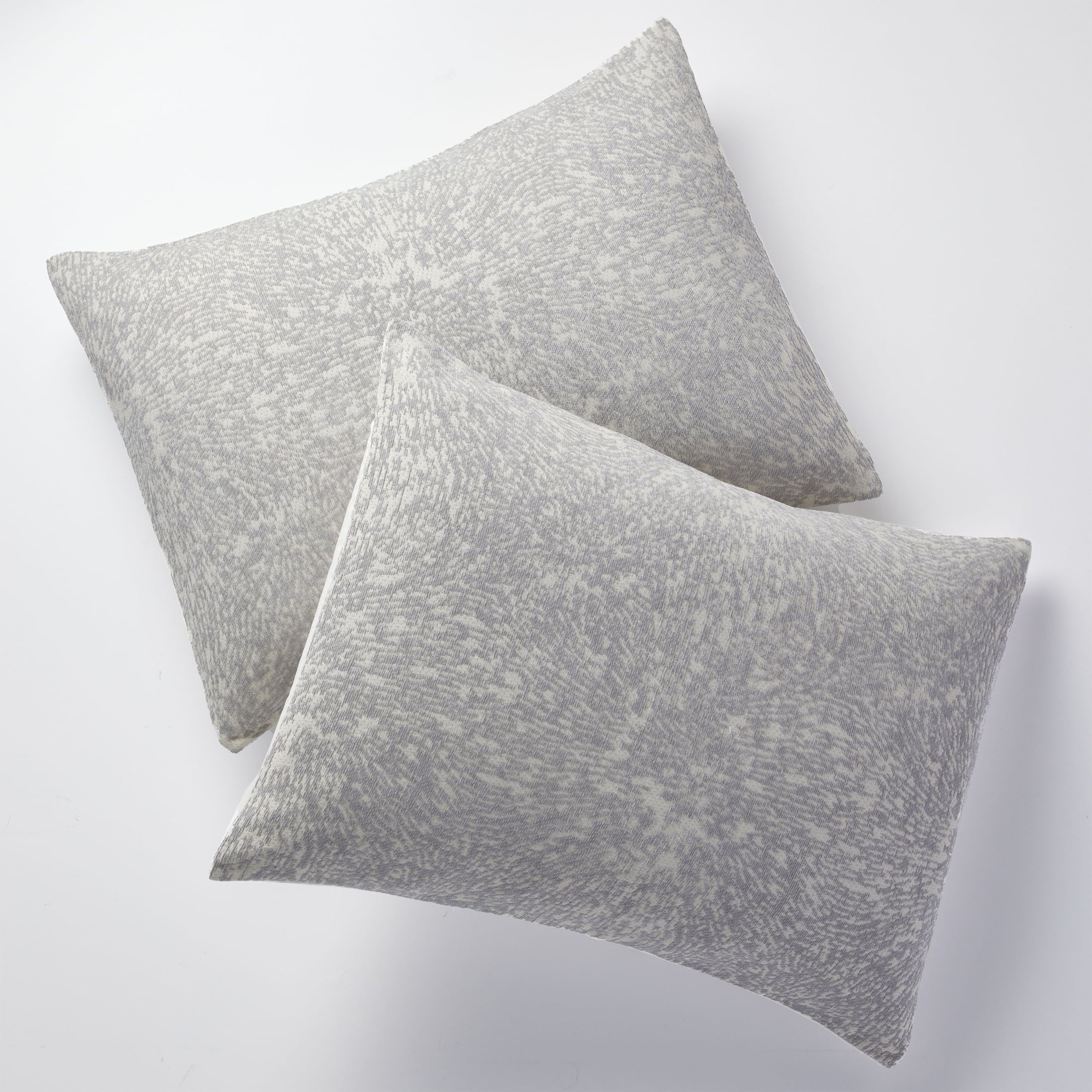 Hypoallergenic Cloud Better Homes & Garden Grey Chenille 3-Piece Comforter Set, Full/Queen, All Ages - Cloud-Like Soft Lightweight Bed Comforter Detail