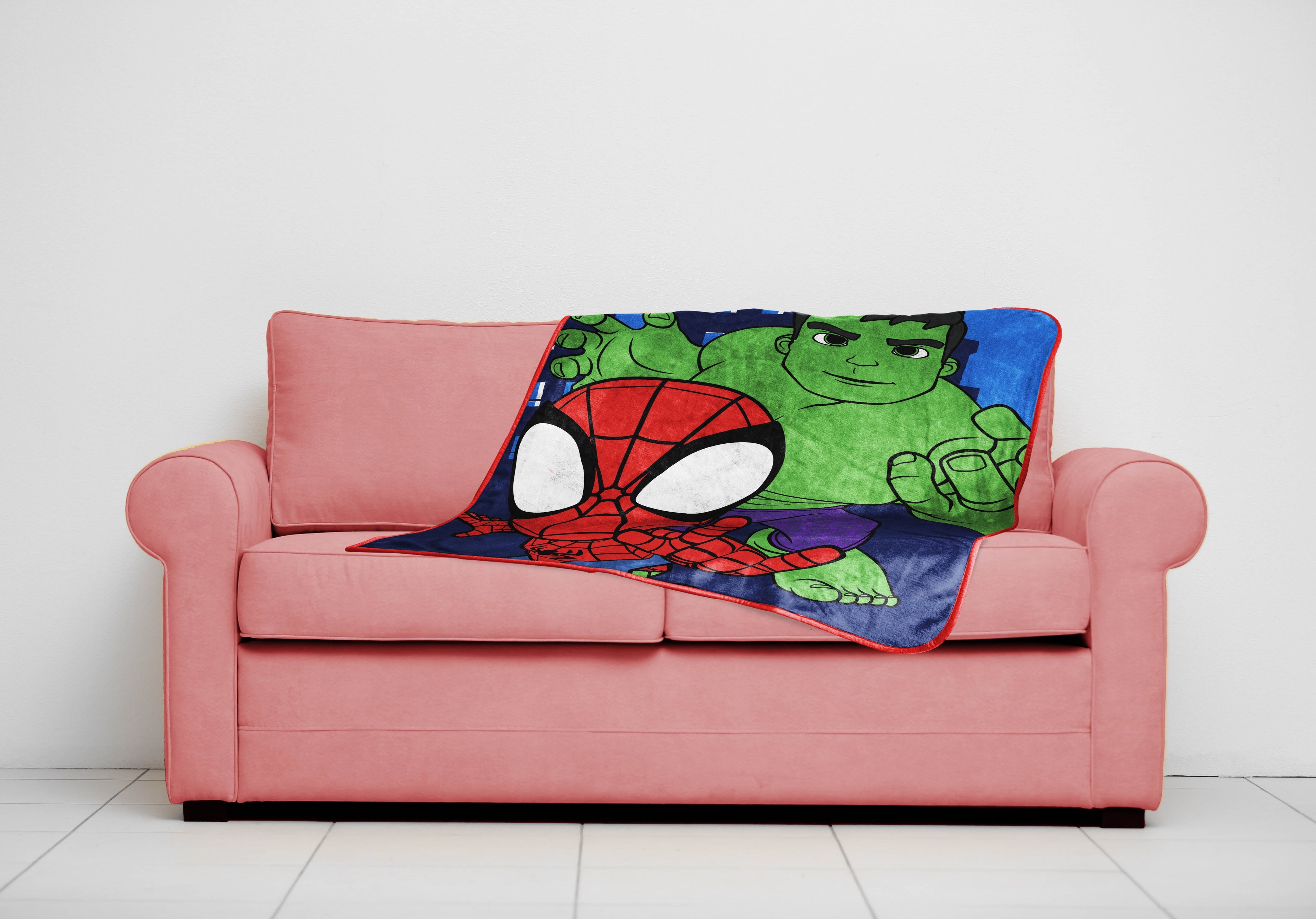 Reversible Sherpa Spidey & His Amazing Friends Kids Throw, 46 x 60, Microfiber, Blue, Marvel - Cozy Fleece Throw Blanket for Couch & Bed Detail