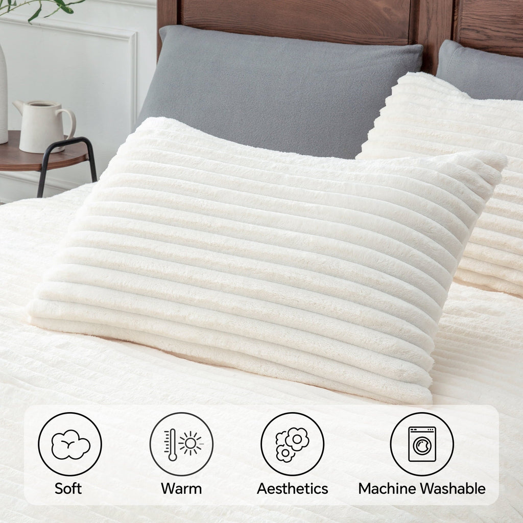 Fluffy Down Alternative Fleece Queen Comforter Set -Super Soft & Warm Fluffy White Bedding, Luxury Fuzzy Heavy Bed Set for Winter with 2 Pill... - Cloud-Like Soft Lightweight Bed Comforter Detail