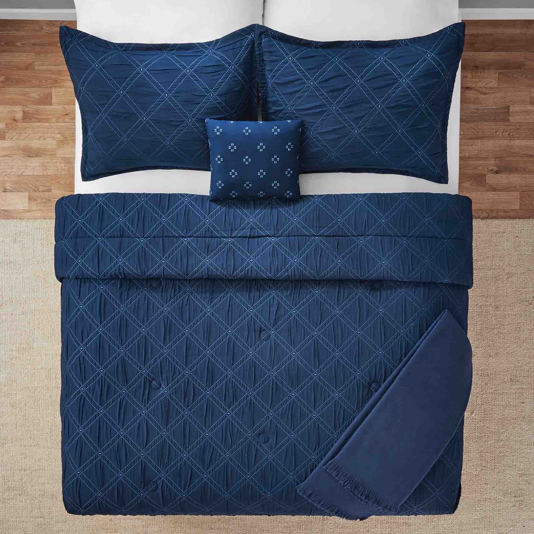 Fluffy Down Alternative 5-Piece Reversible Comforter Set Navy Cross Stitch Bedding with Decor Pillow and Throw, Full/Queen - Luxurious Quilted Duvet Cover Set Detail