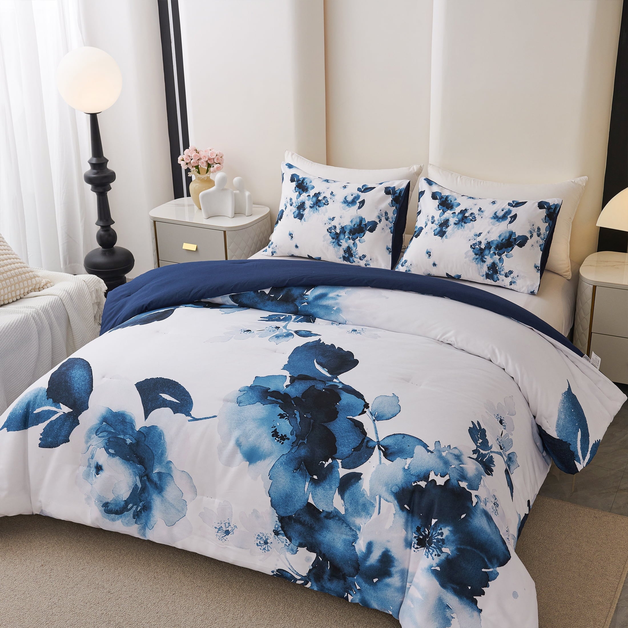 All-Season 3 Pieces Blue and White Floral Comforter Set King Size, Flower Bedding with Watercolor Flowers Pattern for Women, Rev... - Hypoallergenic Ultra-Fluffy Quilt for Winter Detail