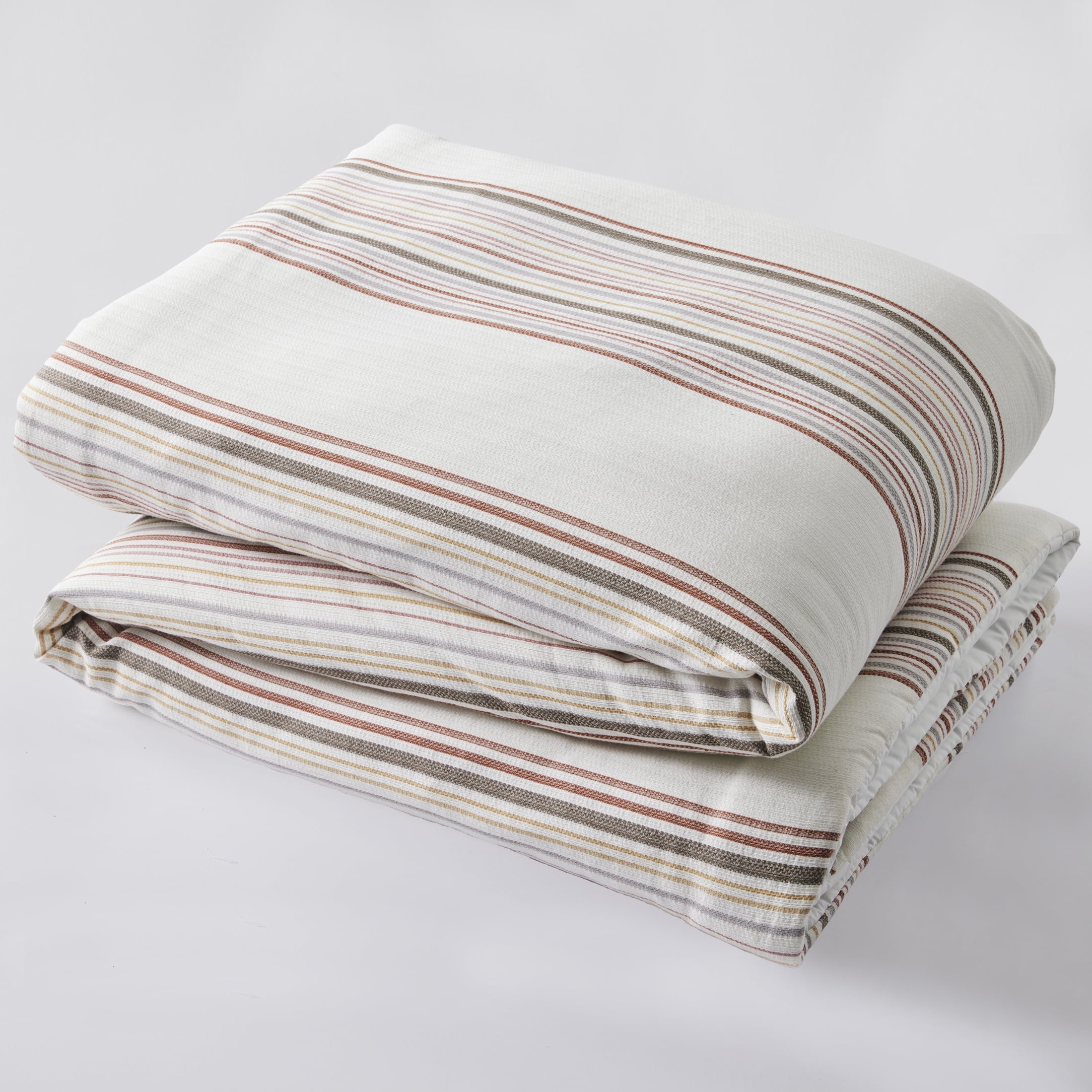 Hypoallergenic Cloud 3-Piece Red Yarn Dye Stripe Comforter Set, Full/Queen - Luxurious Quilted Duvet Cover Set Detail