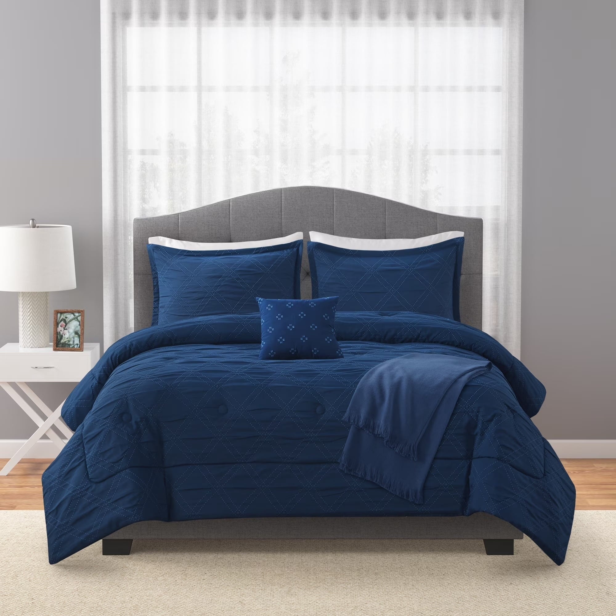 Fluffy Down Alternative 5-Piece Reversible Comforter Set Navy Cross Stitch Bedding with Decor Pillow and Throw, Full/Queen - Luxurious Quilted Duvet Cover Set Detail