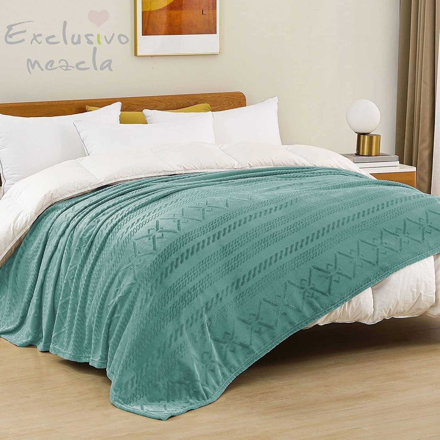Decorative Knitted Queen Size Soft Bed Blanket, Warm Fuzzy Luxury Bed Blankets, Decorative Geometry Pattern Plush Throw Blanket for Bed,... - Cozy Fleece Throw Blanket for Couch & Bed Detail