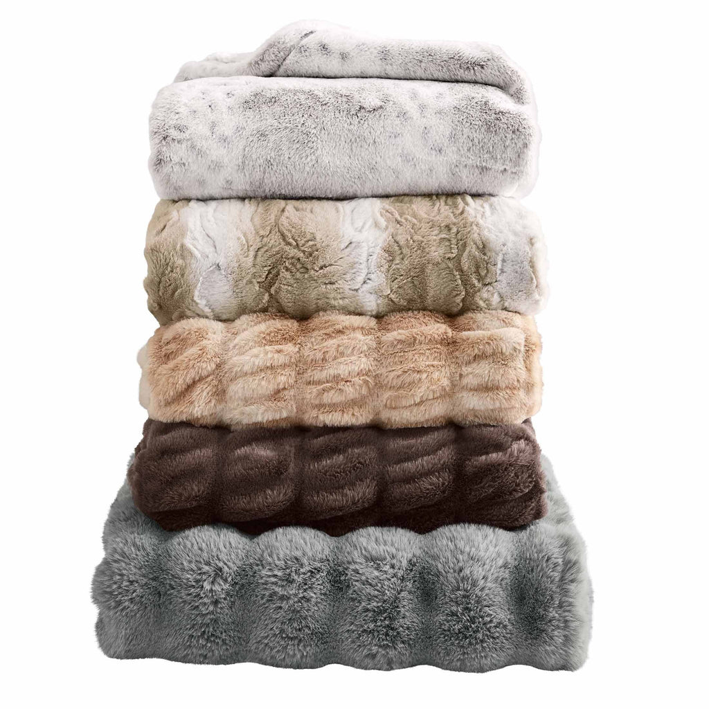 Cozy Fleece Almond Biscuit Ombre Faux Fur Throw, 50"x72" - Super Soft Reversible Sherpa Flannel Blanket Detail