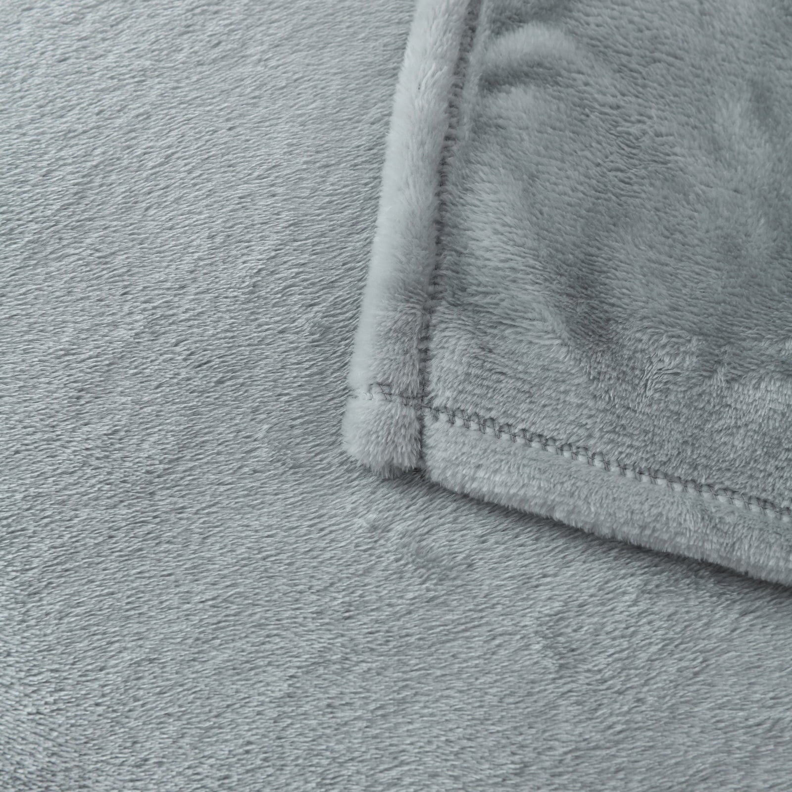 Cozy Fleece Super Soft Plush Blanket, Gray, Twin, Adult/Teen - Super Soft Reversible Sherpa Flannel Blanket Detail