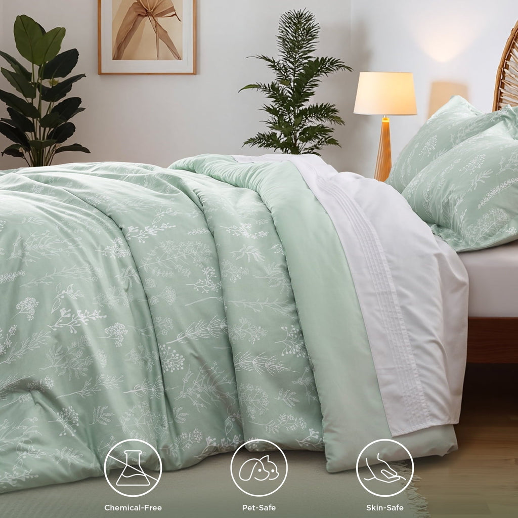All-Season 3 Pieces Sage Green Floral Comforter Sets, 1 Botanical Flowers Reversible Comforter and 2 Pillow Shams, Queen Size Be... - All-Season Down Alternative Comforter Insert Detail