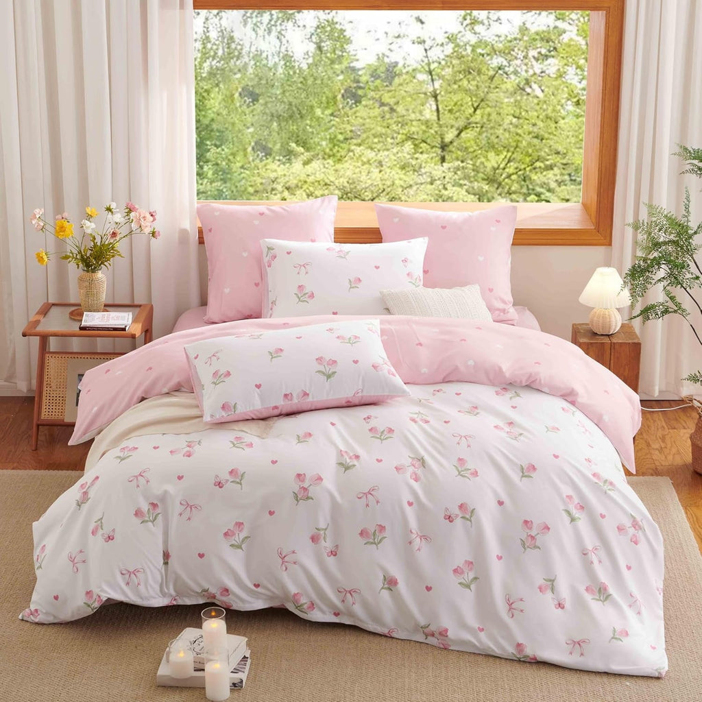 Heavyweight Warmth Pink Tulip Queen Comforter Set, 3-Piece Pink Flowers Reversible Soft Bedding Set or Adults All Season - Cloud-Like Soft Lightweight Bed Comforter Detail