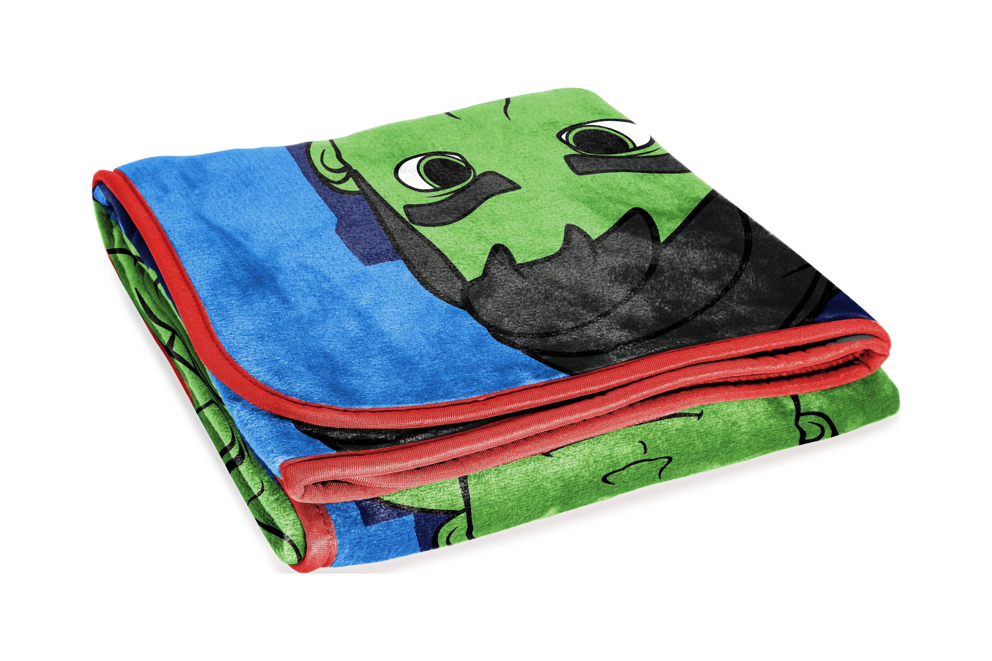 Reversible Sherpa Spidey & His Amazing Friends Kids Throw, 46 x 60, Microfiber, Blue, Marvel - Cozy Fleece Throw Blanket for Couch & Bed Detail