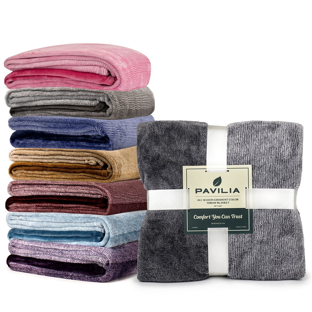 Super Soft Flannel Flannel Fleece Ombre Throw Blanket for Couch | Super Soft Cozy Microfiber Couch Blanket | Gradient Decorative Accent ... - Super Soft Reversible Sherpa Flannel Blanket Detail