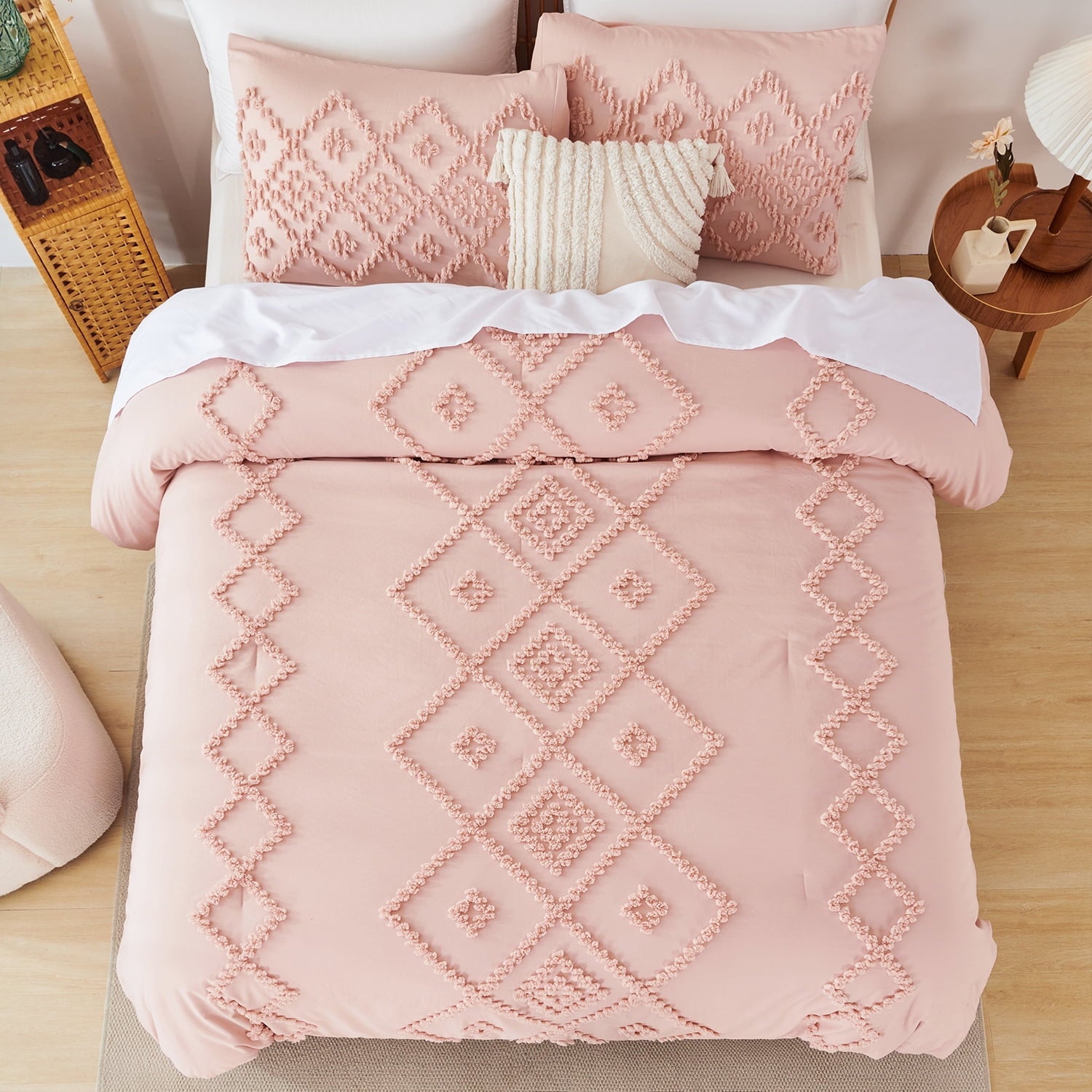 Hypoallergenic Cloud Pink Diamond Jacquard Comforter Set Queen 3 Pcs Bohemian Tufts Quilt Set for Kids Girls Adult 100% Soft Microfiber Be... - Cloud-Like Soft Lightweight Bed Comforter Detail