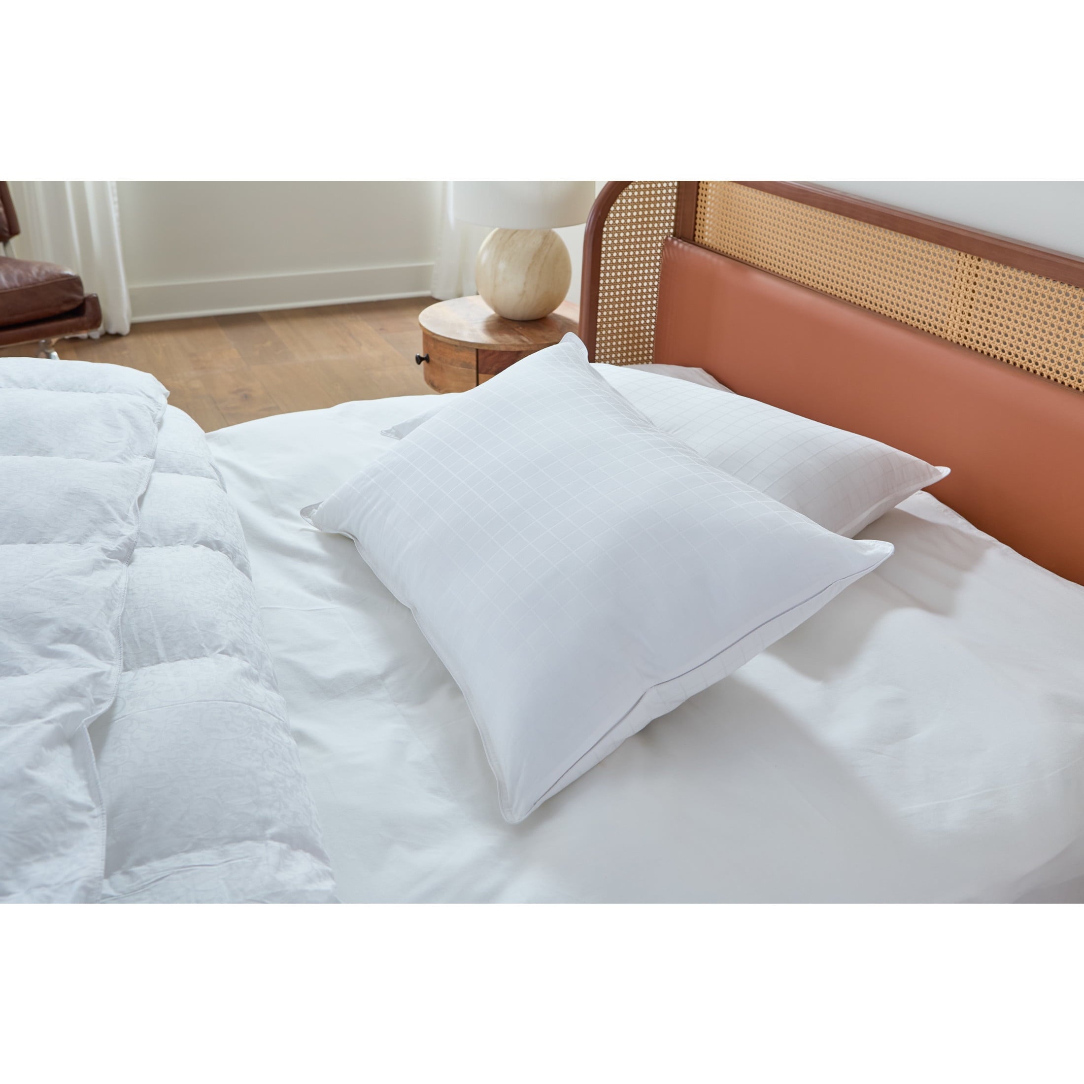 Orthopedic Support Bed Pillows, 2-pack, Jumbo - Decorative Throw Pillow Cushion for Sofa & Bed Detail