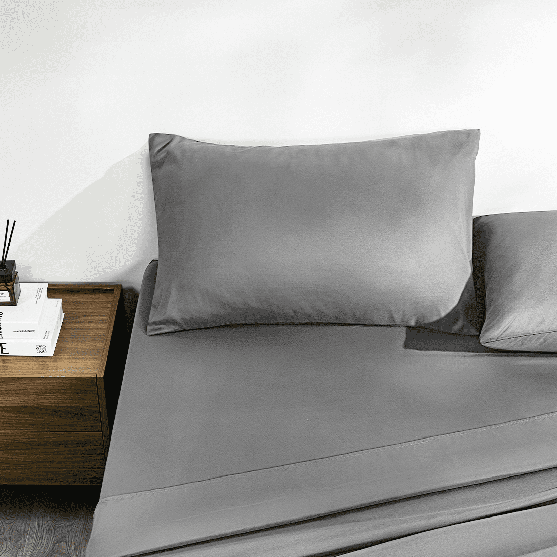 Wrinkle-Resistant Full Size Bed Sheets, 4 Piece Sheets 14” Deep Pocket Sheet & Pillowcase Sets Soft Microfiber Luxury Bedding Fitted Sh... - Cooling Hotel Quality Bedding Sheets and Pillowcases Detail