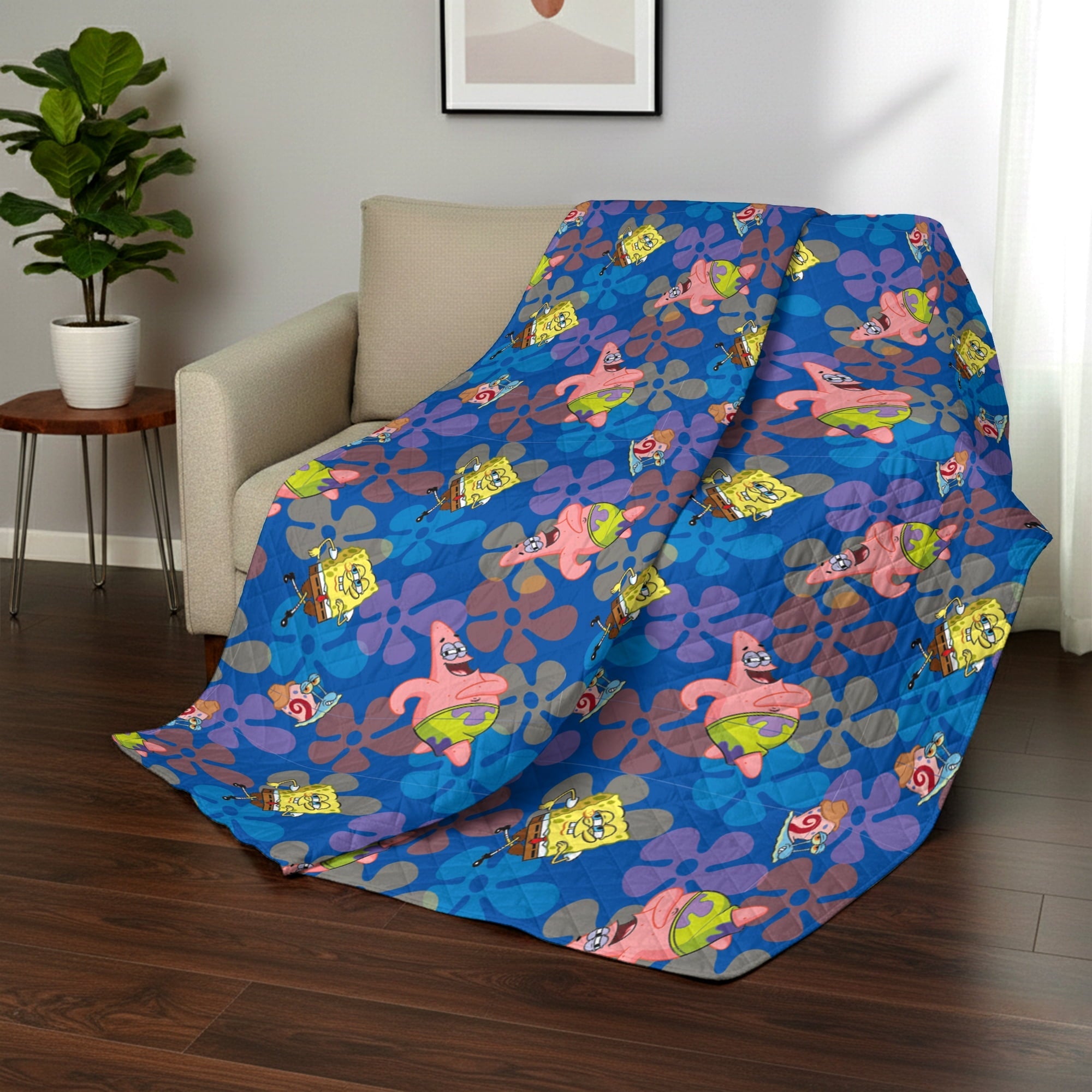 Reversible Sherpa Spongebob Tropical Waltz Quilted Throw Blanket 60x80 inches, Kids Character Bedding - Super Soft Reversible Sherpa Flannel Blanket Detail