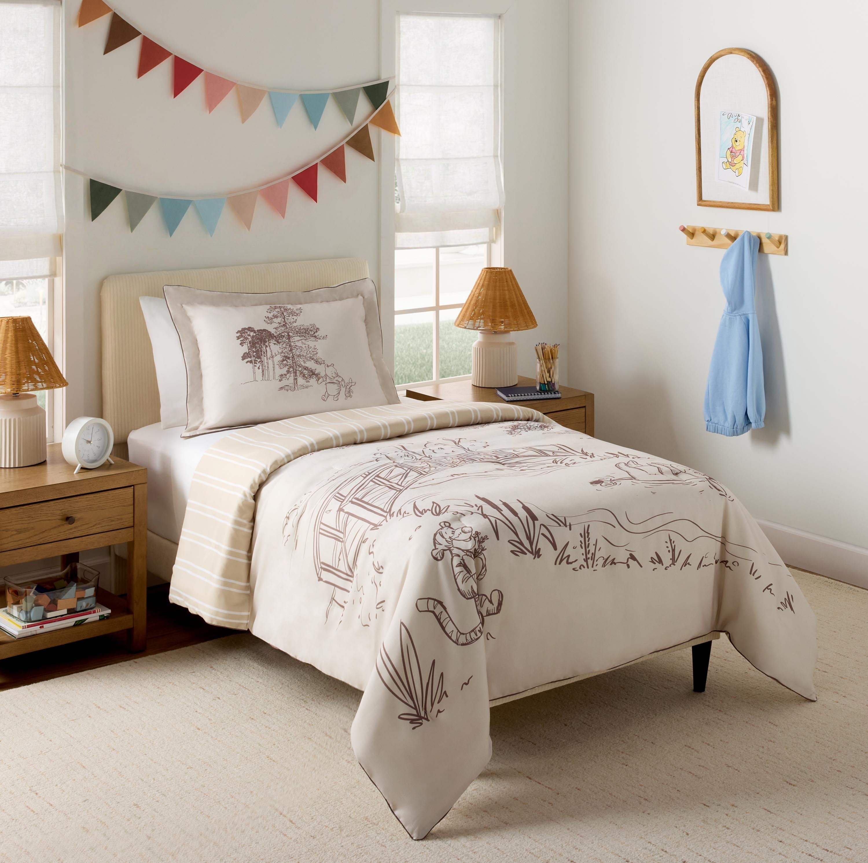 All-Season Kids 2 Piece Khaki Comforter and Sham Bedding Set, Twin/Full - All-Season Down Alternative Comforter Insert Detail