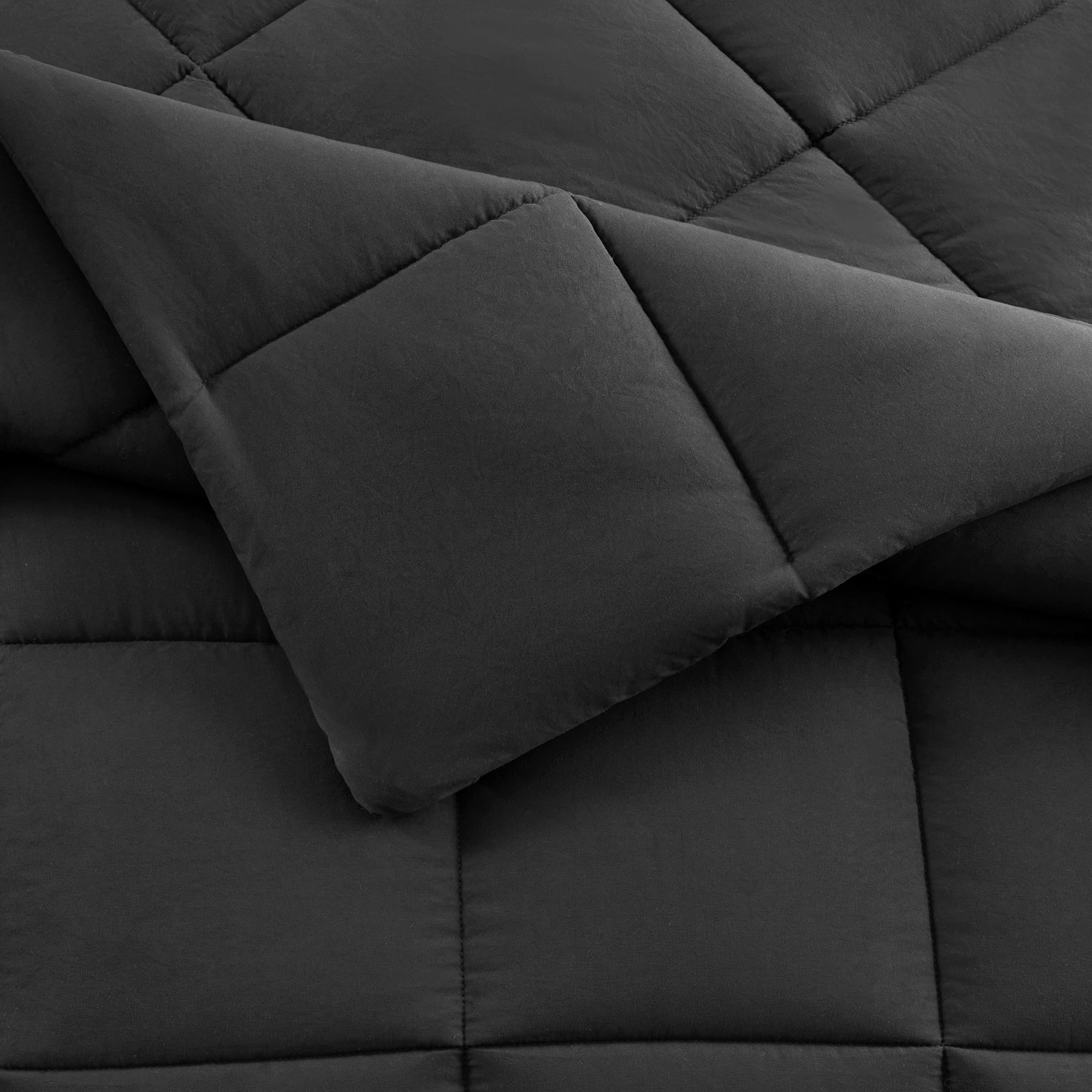 Heavyweight Warmth All in One Down Alt Reversible Comforter and Sheet set- 5 Piece, Twin, Black - Luxurious Quilted Duvet Cover Set Detail