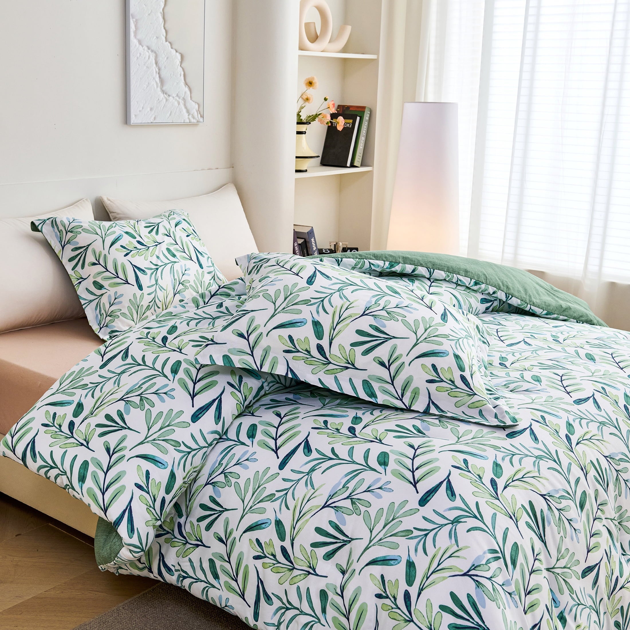 All-Season 3-Piece Floral Comforter Set King Size, Green and White Botanical, Soft Microfiber All-Season Bedding for Adults & Teens - Hypoallergenic Ultra-Fluffy Quilt for Winter Detail