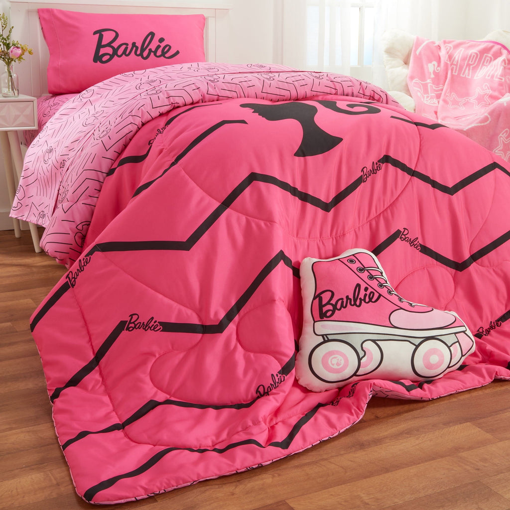 Fluffy Down Alternative Kids 2 Piece Pink Black Chevron Reversible Comforter and Pillowcase set, Twin/full - All-Season Down Alternative Comforter Insert Detail