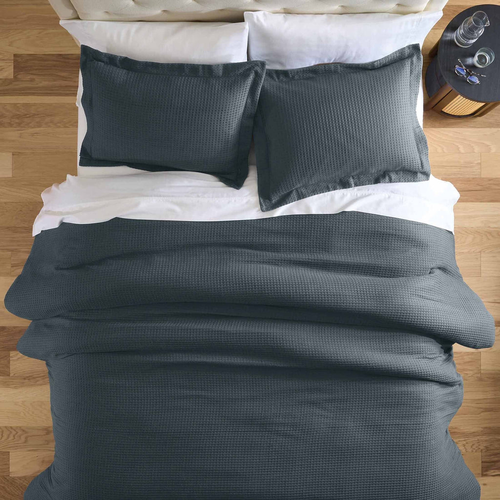 All-Season 3-Piece Grey Waffle Comforter Set, Adult Full/Queen - All-Season Down Alternative Comforter Insert Detail