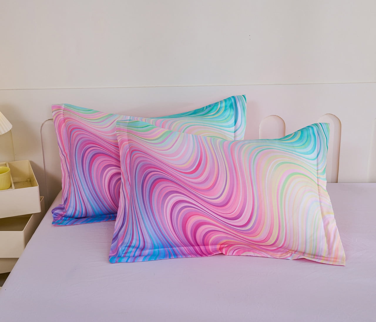 Fluffy Down Alternative 3-Piece Abstract Tie Dye Comforter Set, Blue Pink Purple, Kids Bedding Set for Girls Full/Queen Size - All-Season Down Alternative Comforter Insert Detail