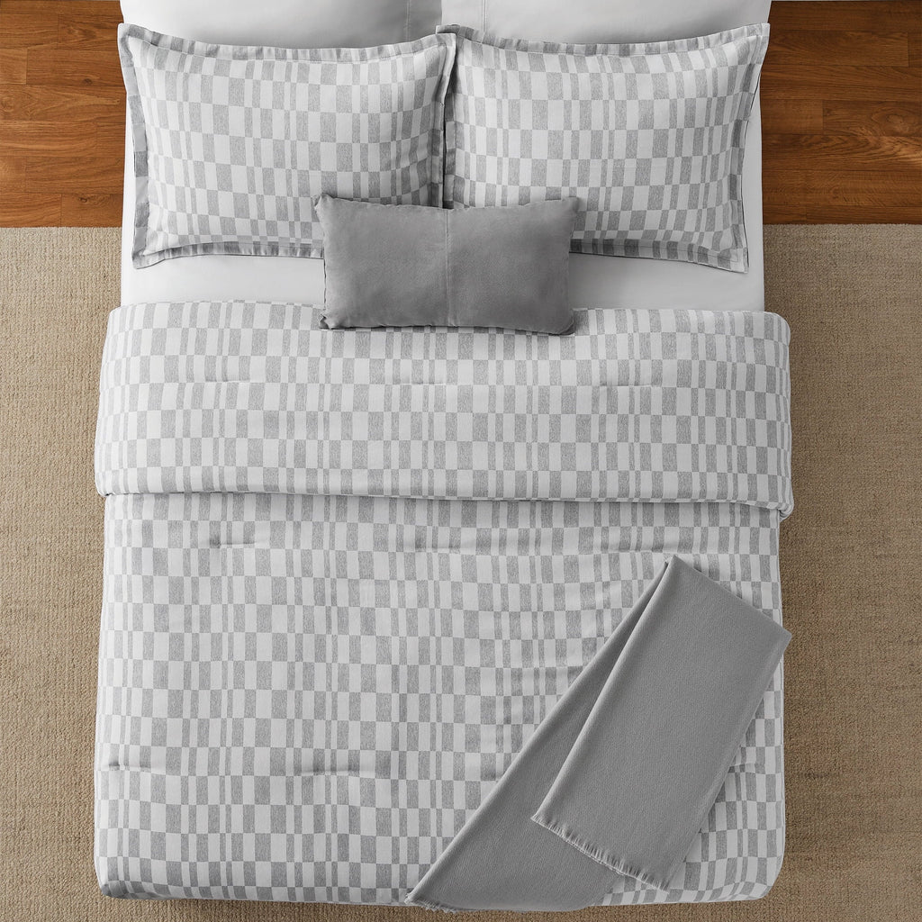 Hypoallergenic Cloud Full/Queen Comforter Set, All-Season, 5-Piece, Soft Silver Check - Hypoallergenic Ultra-Fluffy Quilt for Winter Detail
