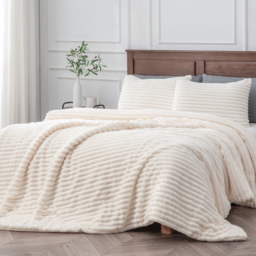 Fluffy Down Alternative Fleece Queen Comforter Set -Super Soft & Warm Fluffy White Bedding, Luxury Fuzzy Heavy Bed Set for Winter with 2 Pill... - Cloud-Like Soft Lightweight Bed Comforter - Default Title