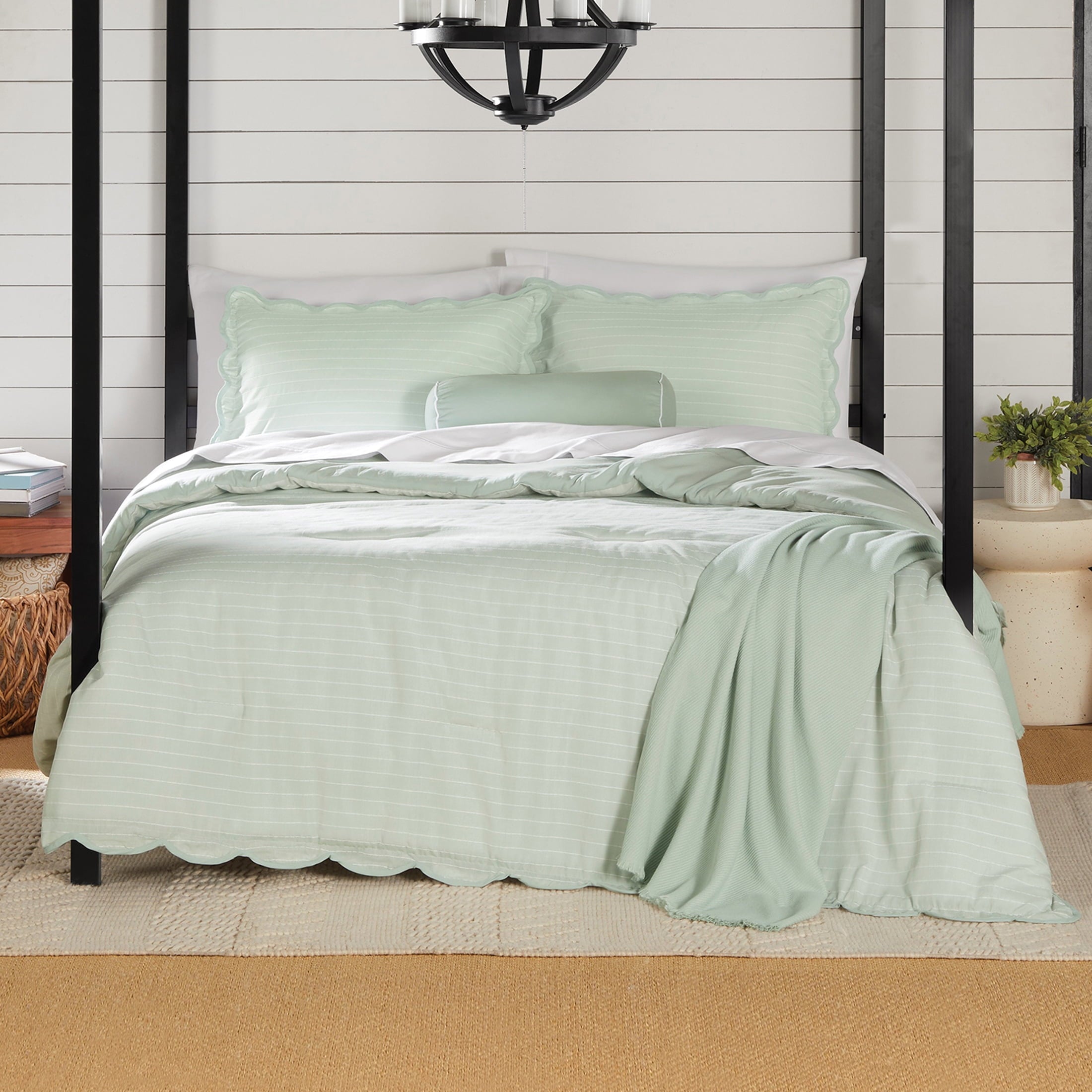 Luxurious Quilted Full/Queen Comforter Set, All-Season, 5-Piece, Sage Pick Stitch Scallop - All-Season Down Alternative Comforter Insert - Default Title