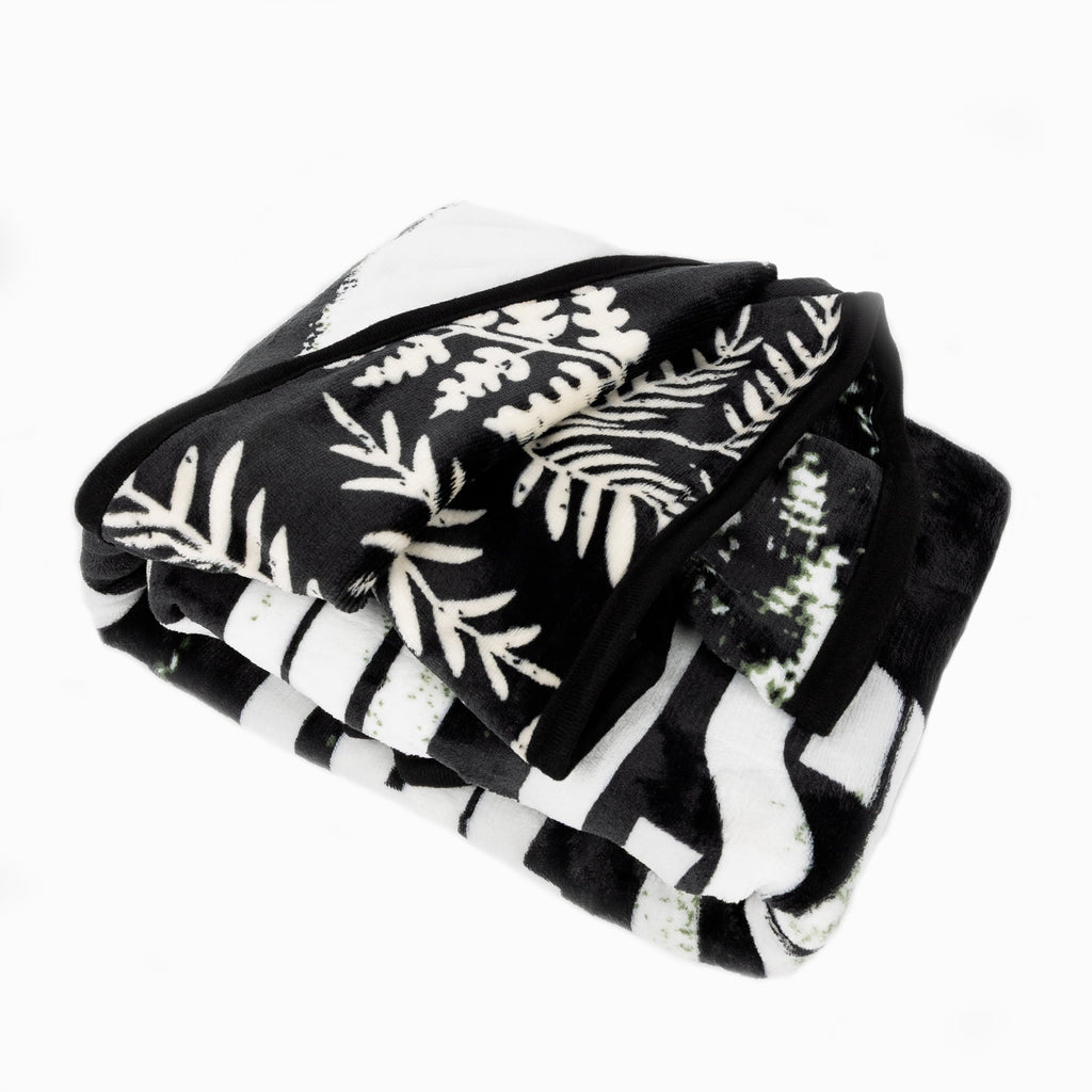 Super Soft Flannel Black and White Polyester Throw Blanket, 50" X 60" - Luxury Knitted Decorative Throw Blanket with Fringes Detail