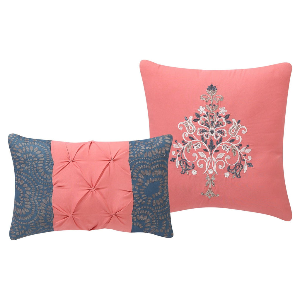Heavyweight Warmth Casa Real 5-Piece Coral Damask Reversible Comforter Set, King, Adult, Unisex - Luxurious Quilted Duvet Cover Set Detail