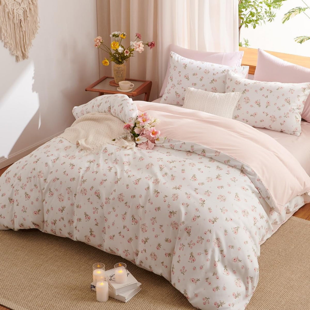 Luxurious Quilted Pink loyalty Floral Comforter Queen Sets, 3 Pieces Chic Botanical Pink White Floral Reversible Comforter for All Season - Hypoallergenic Ultra-Fluffy Quilt for Winter Detail