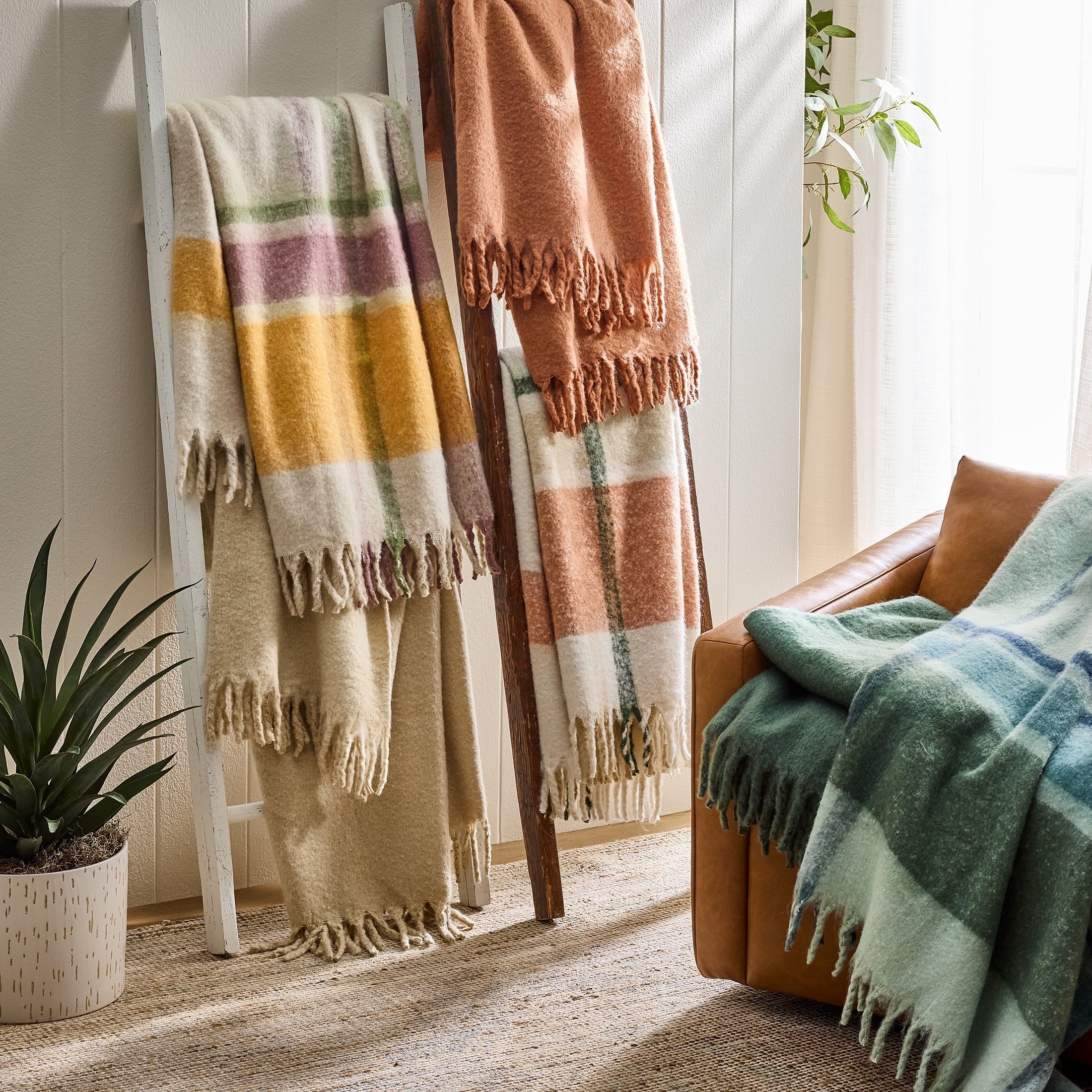 Reversible Sherpa Faux Mohair Cozy Couch Throw Blanket Green Plaid, 50x72" - Lightweight Plush Warm Blanket for All Seasons Detail