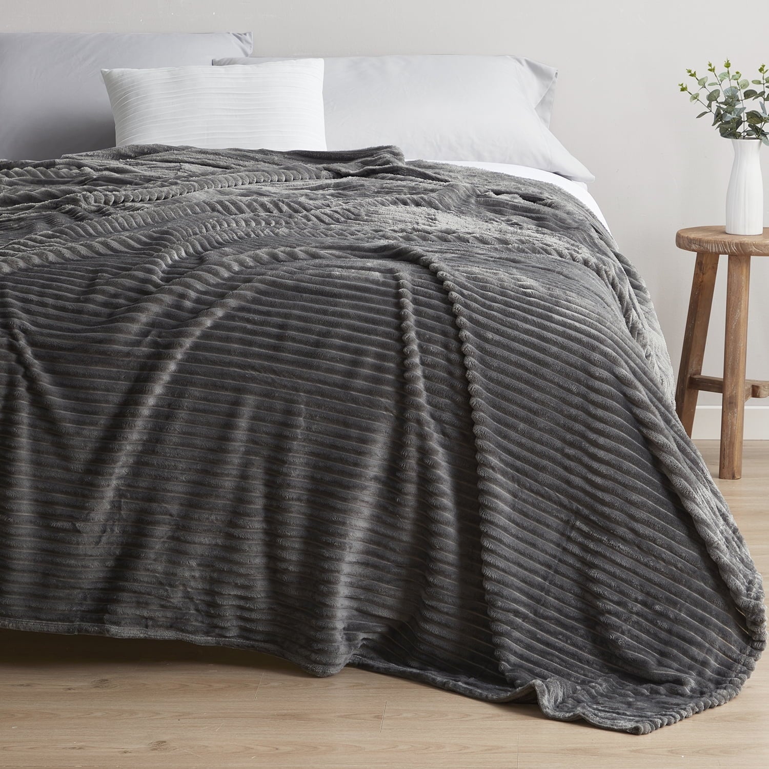 Cozy Fleece Cut Plush Fleece Blanket, Soft Lightweight Fuzzy Luxury Throw Size Bed Blankets for Bed, Throw, Gray - Luxury Knitted Decorative Throw Blanket with Fringes Detail